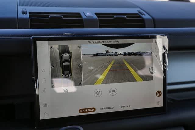 Thumbnail: 2025 Land Rover Defender - 25