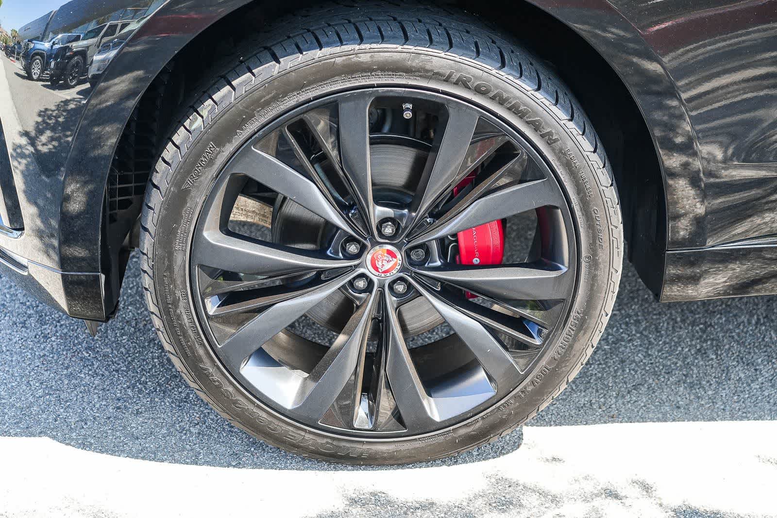 Thumbnail: 2019 Jaguar F-Pace - 7