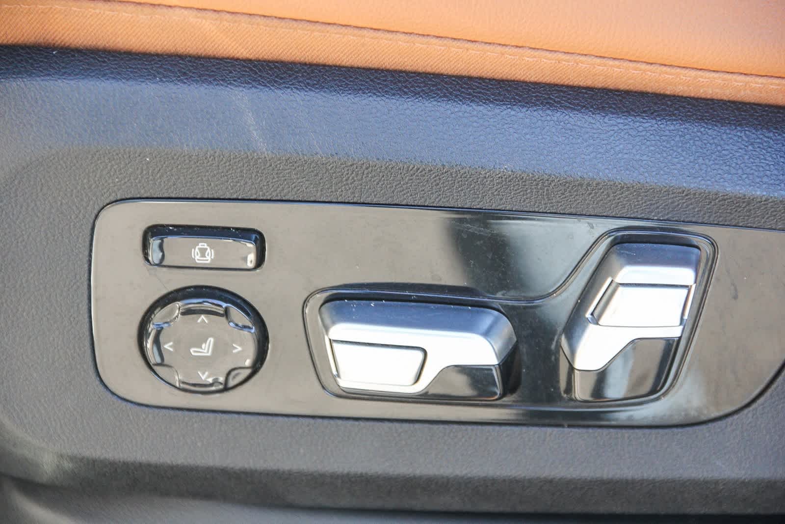 Thumbnail: 2019 BMW X7 - 19