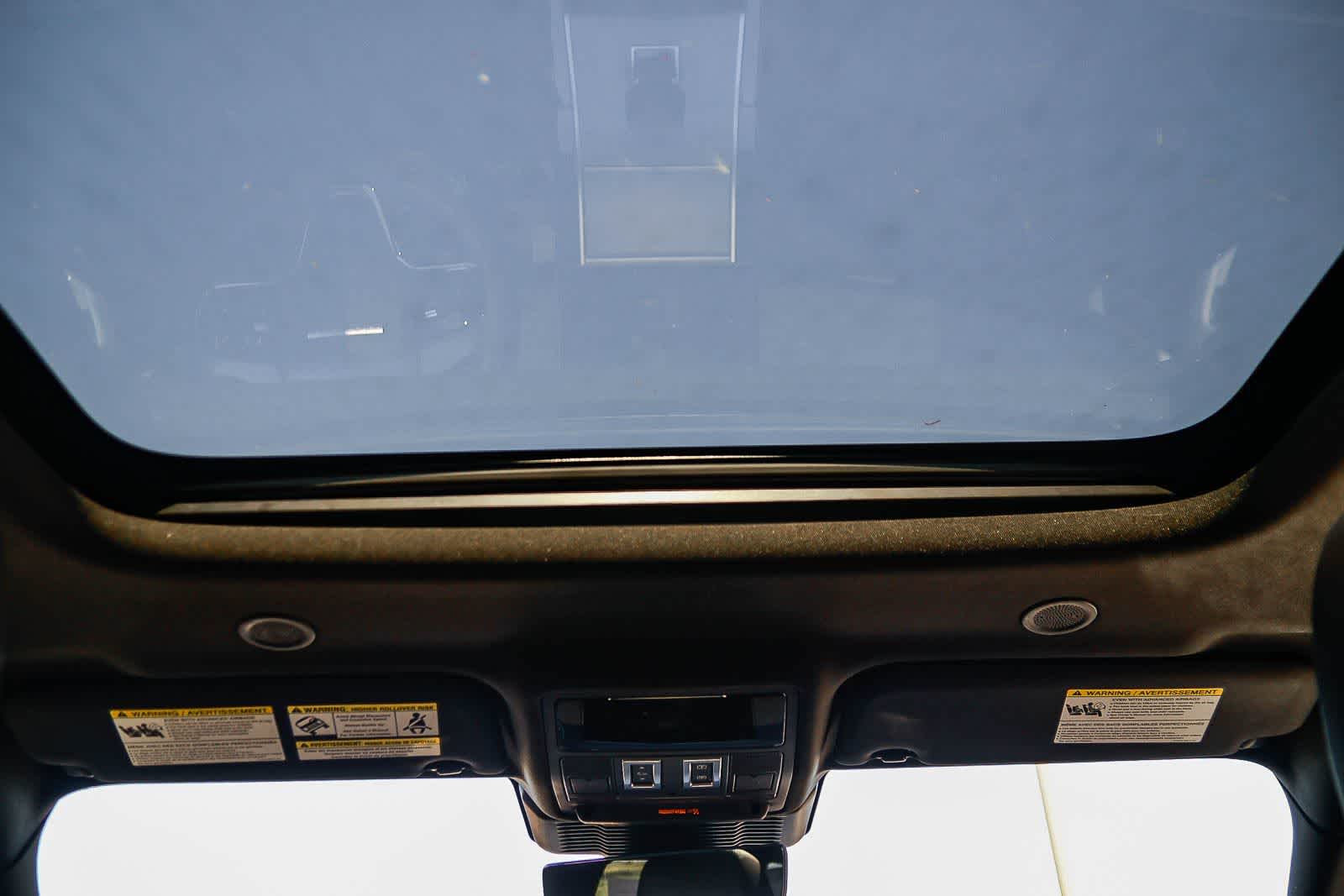 Thumbnail: 2026 Land Rover Range Rover Evoque - 16