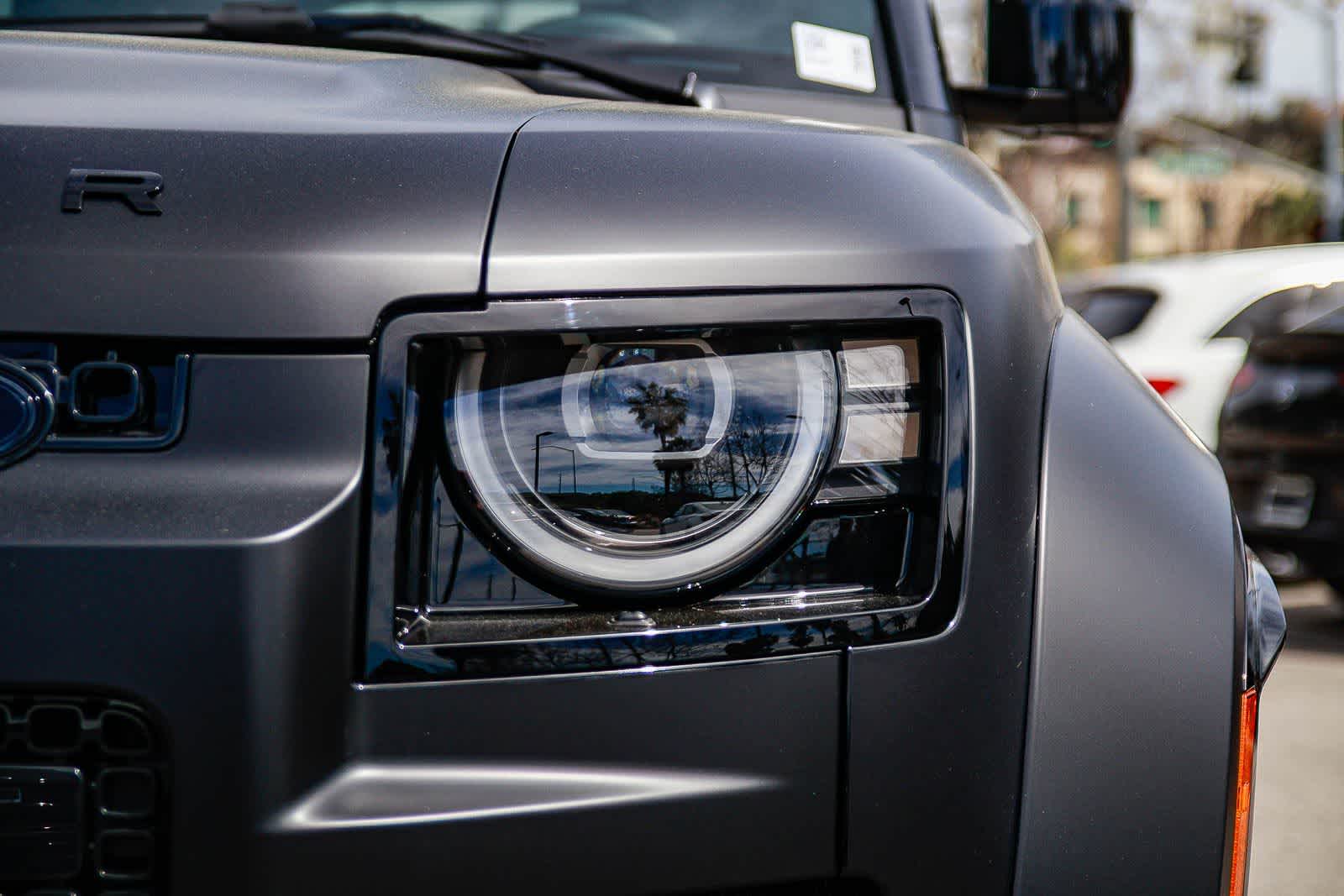 Thumbnail: 2026 Land Rover Defender - 10