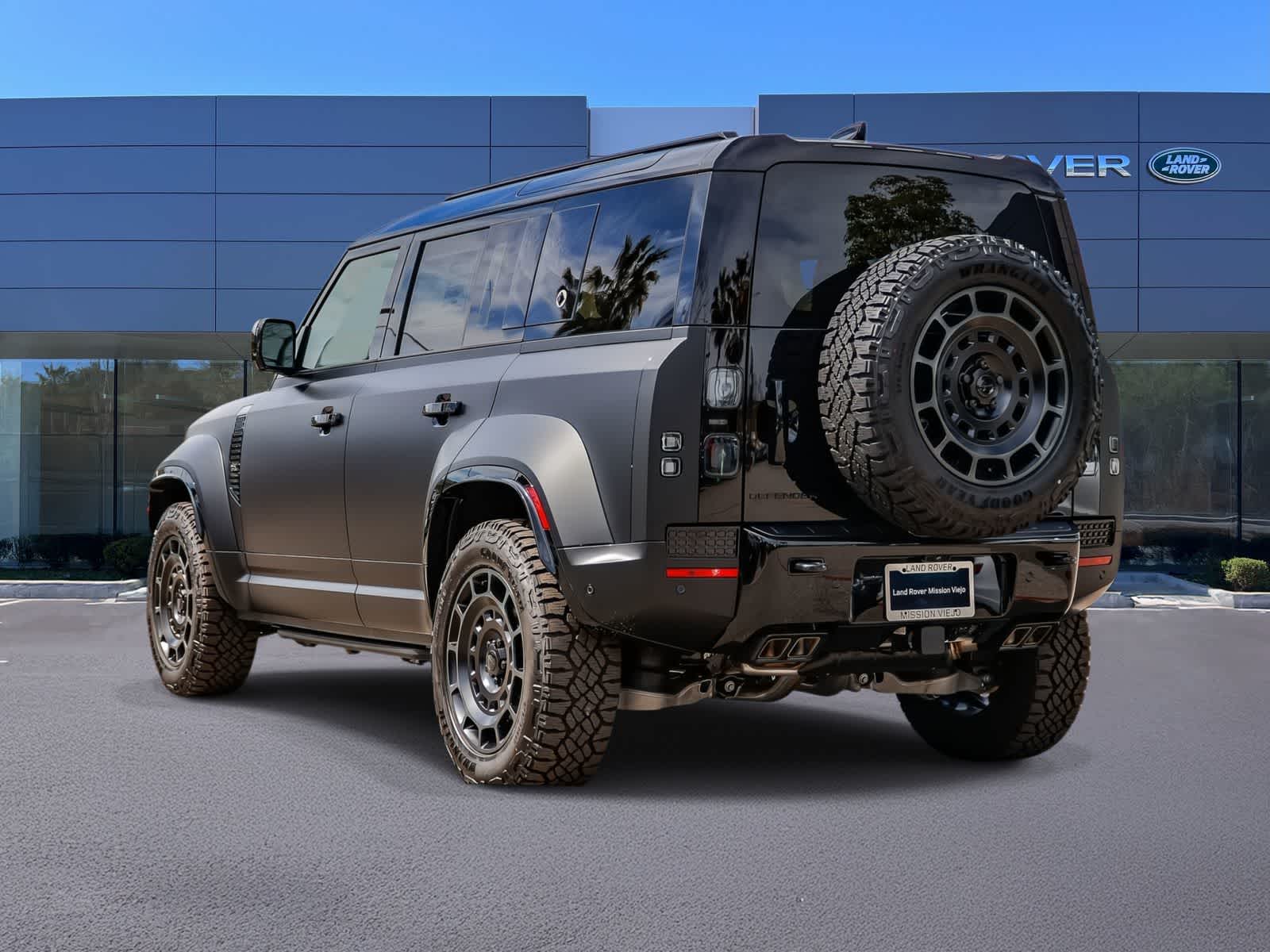 Thumbnail: 2026 Land Rover Defender - 6