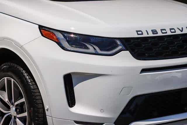 Thumbnail: 2024 Land Rover Discovery Sport - 4