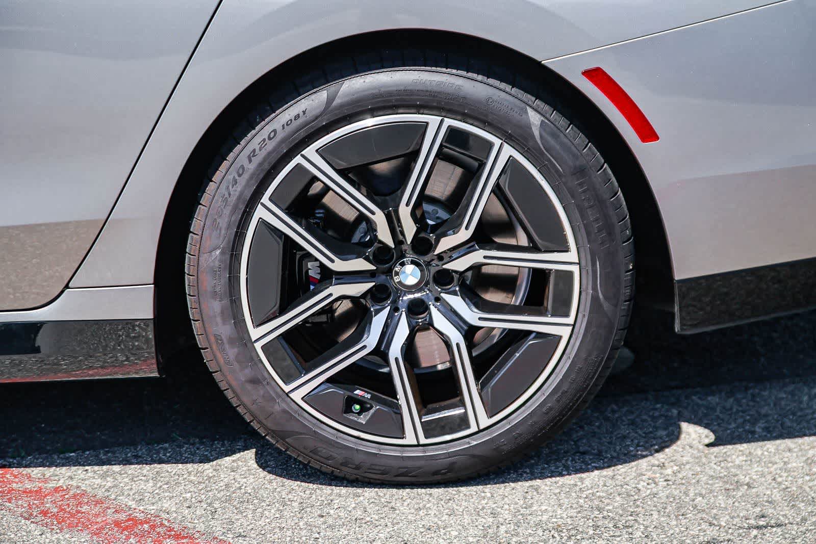 Thumbnail: 2024 BMW 7 Series - 8