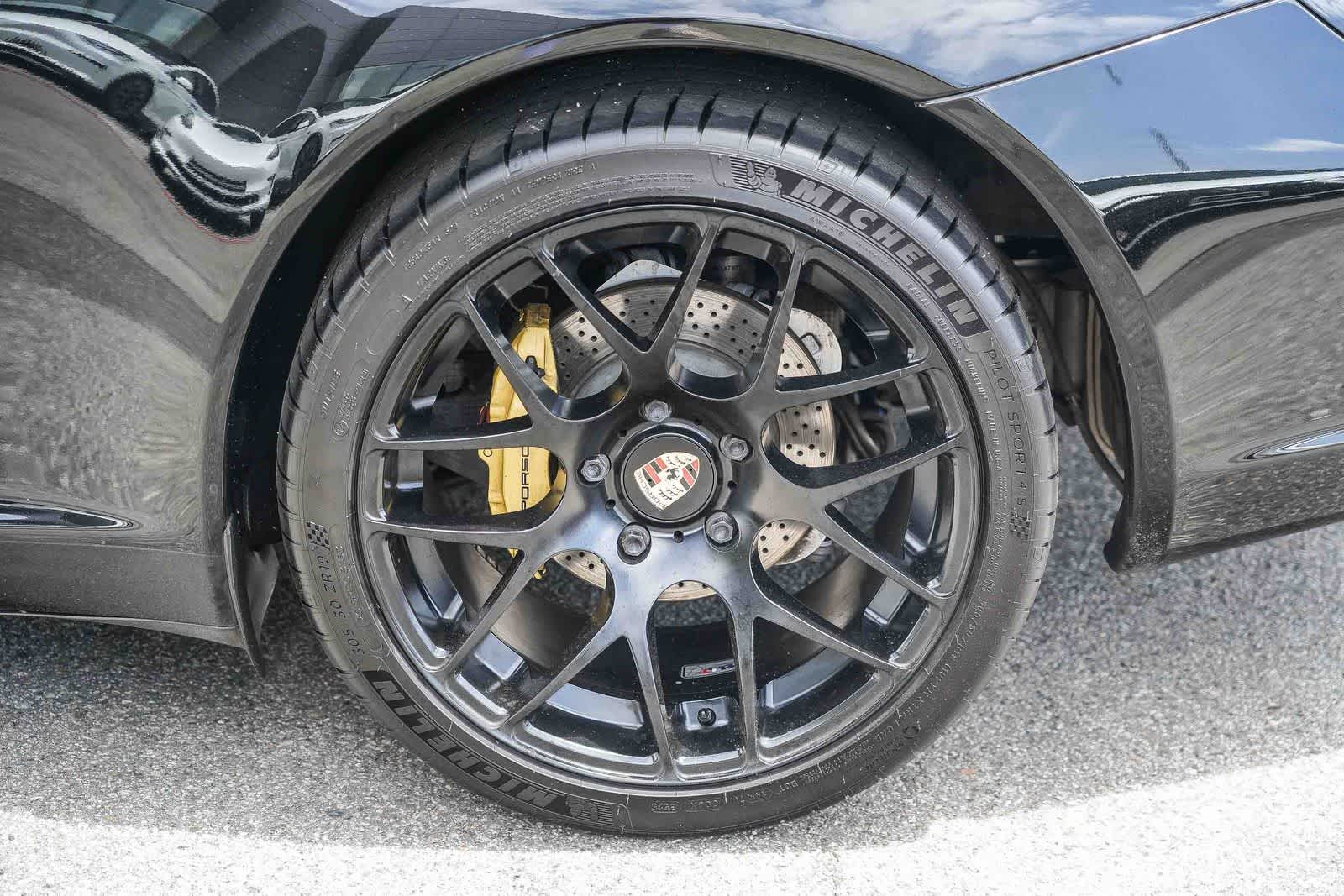Thumbnail: 2008 Porsche 911 - 10