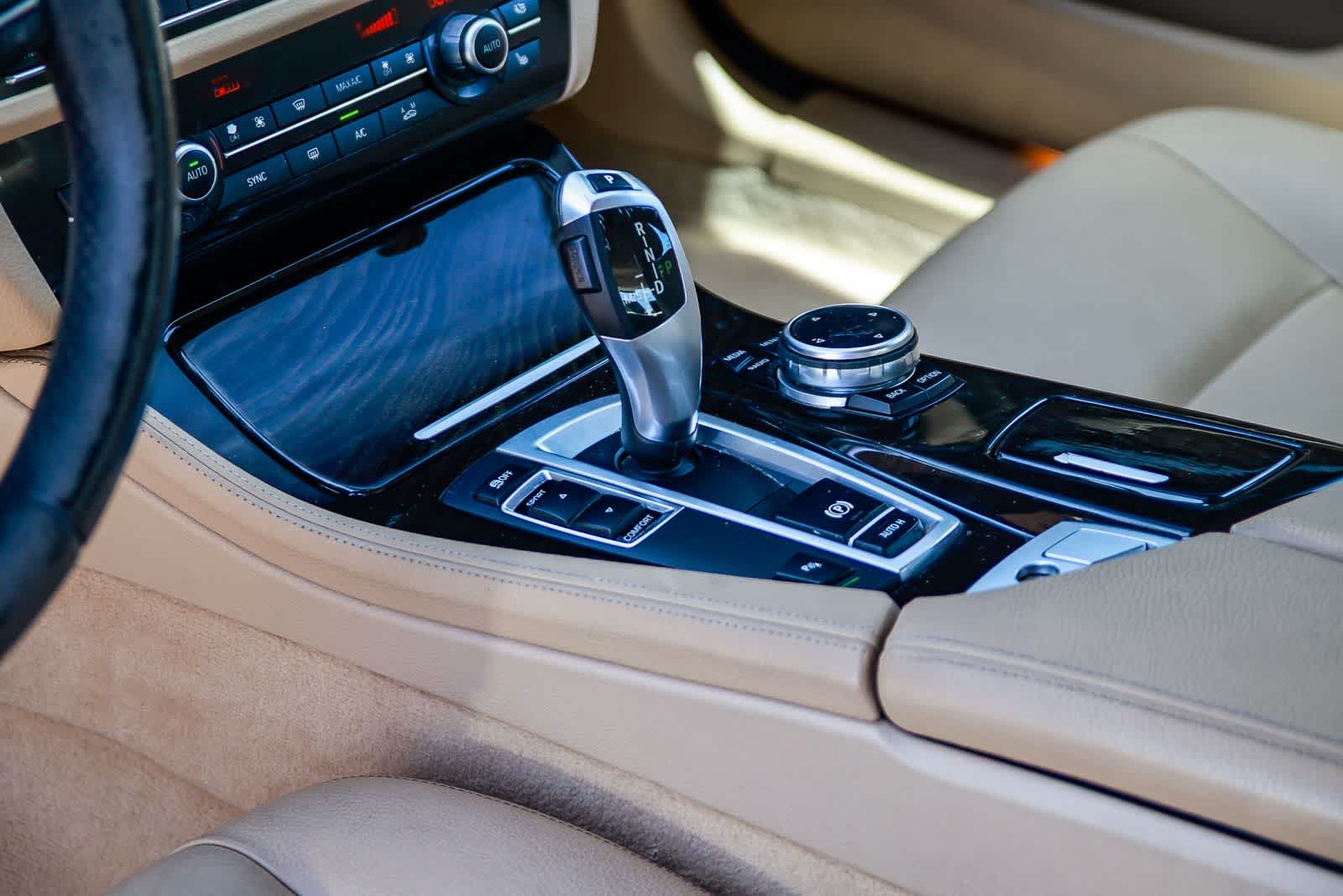 Thumbnail: 2014 BMW 5 Series - 20