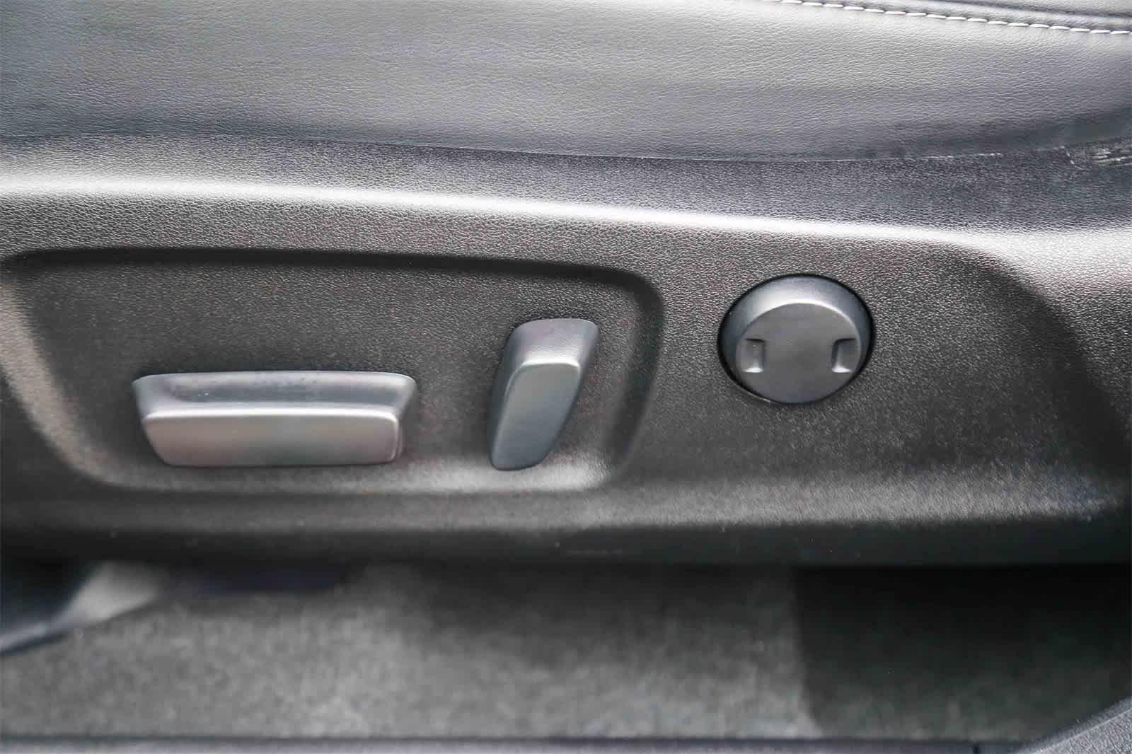 Thumbnail: 2022 Lexus RX - 22