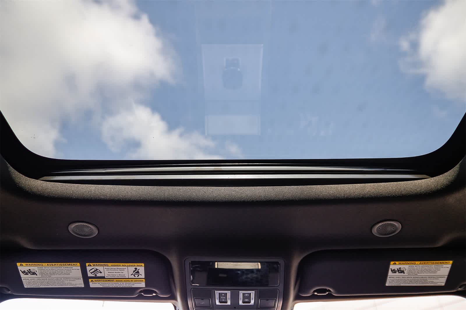 Thumbnail: 2025 Land Rover Range Rover Evoque - 13