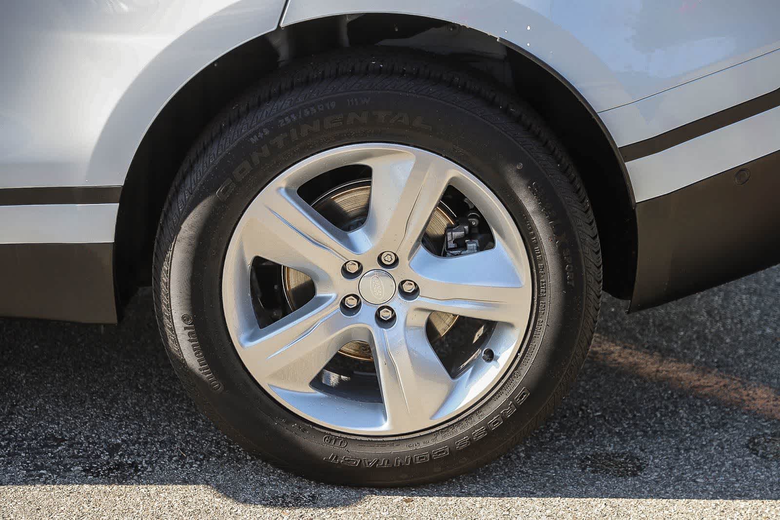 Thumbnail: 2025 Land Rover Range Rover Velar - 12