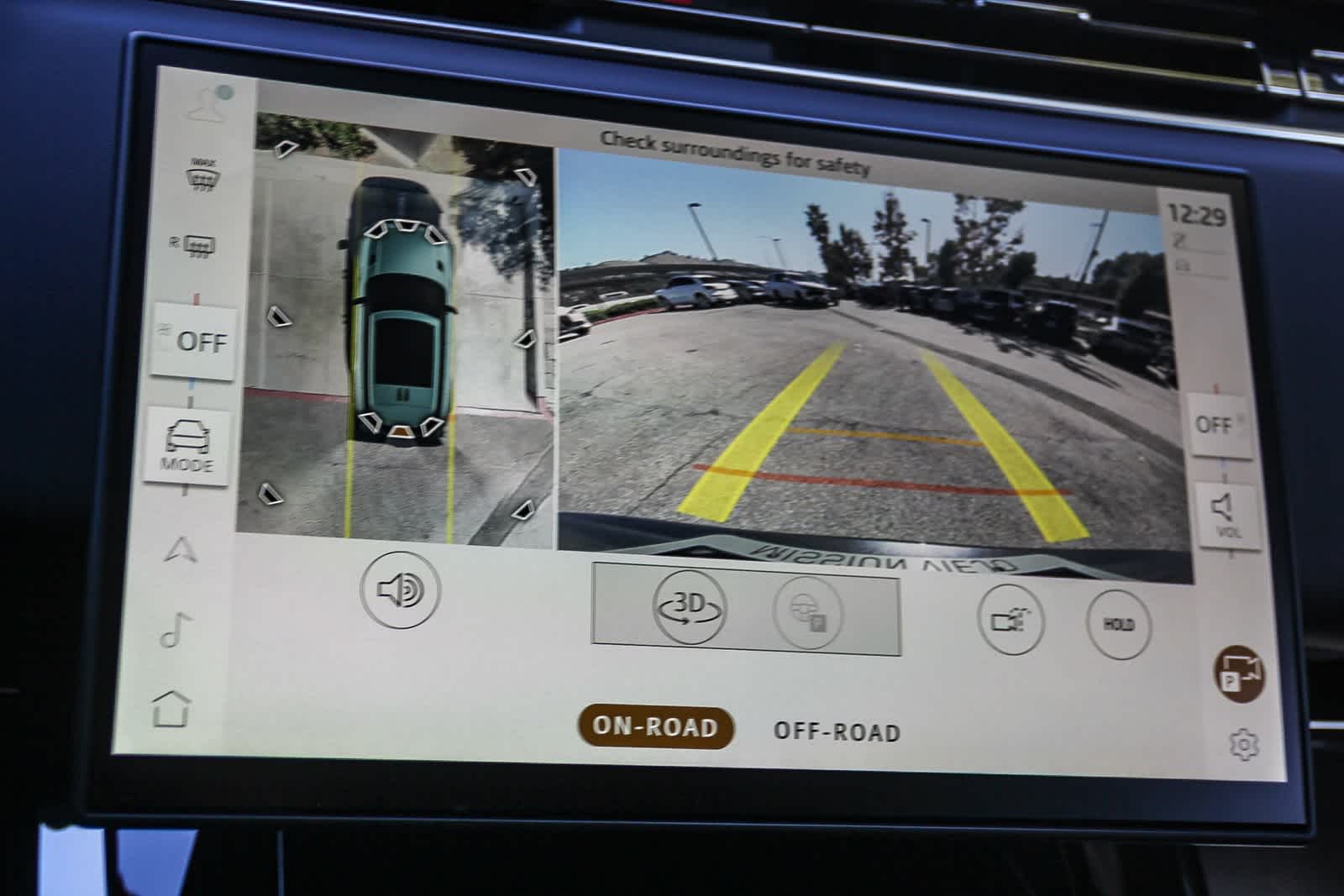 Thumbnail: 2025 Land Rover Range Rover Sport - 24