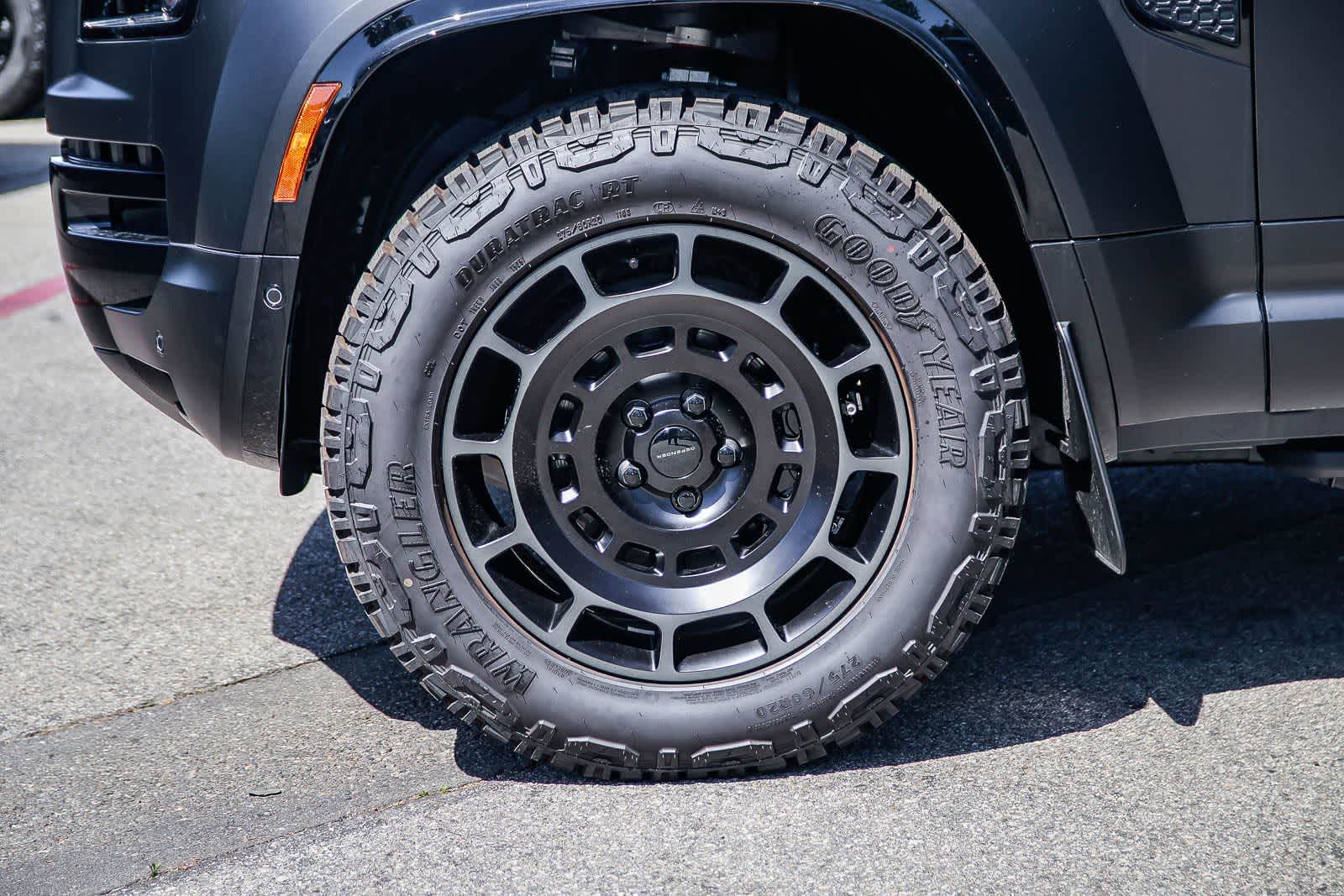 Thumbnail: 2026 Land Rover Defender - 9