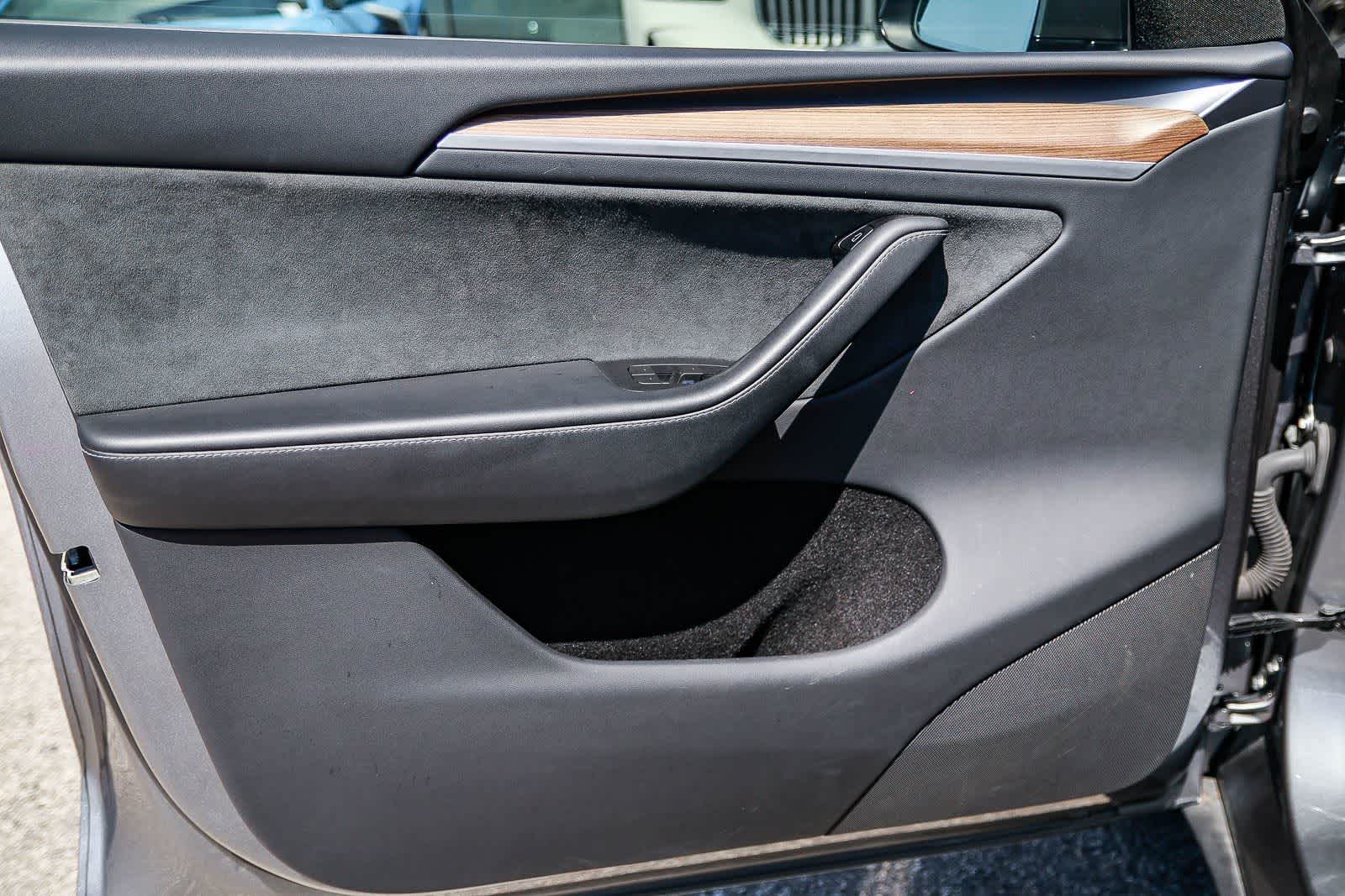 Thumbnail: 2024 Tesla Model Y - 20