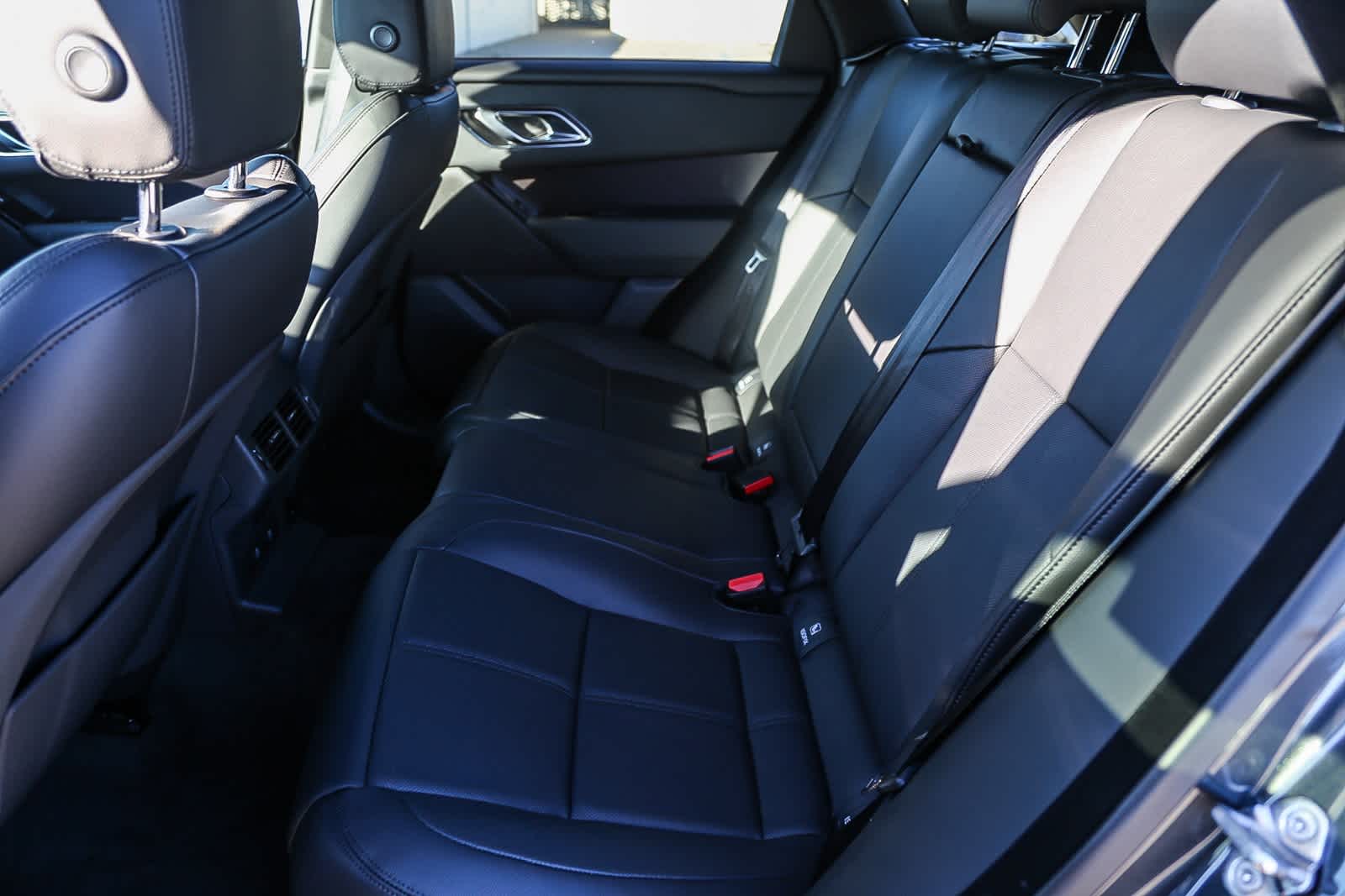 Thumbnail: 2026 Land Rover Range Rover Velar - 18