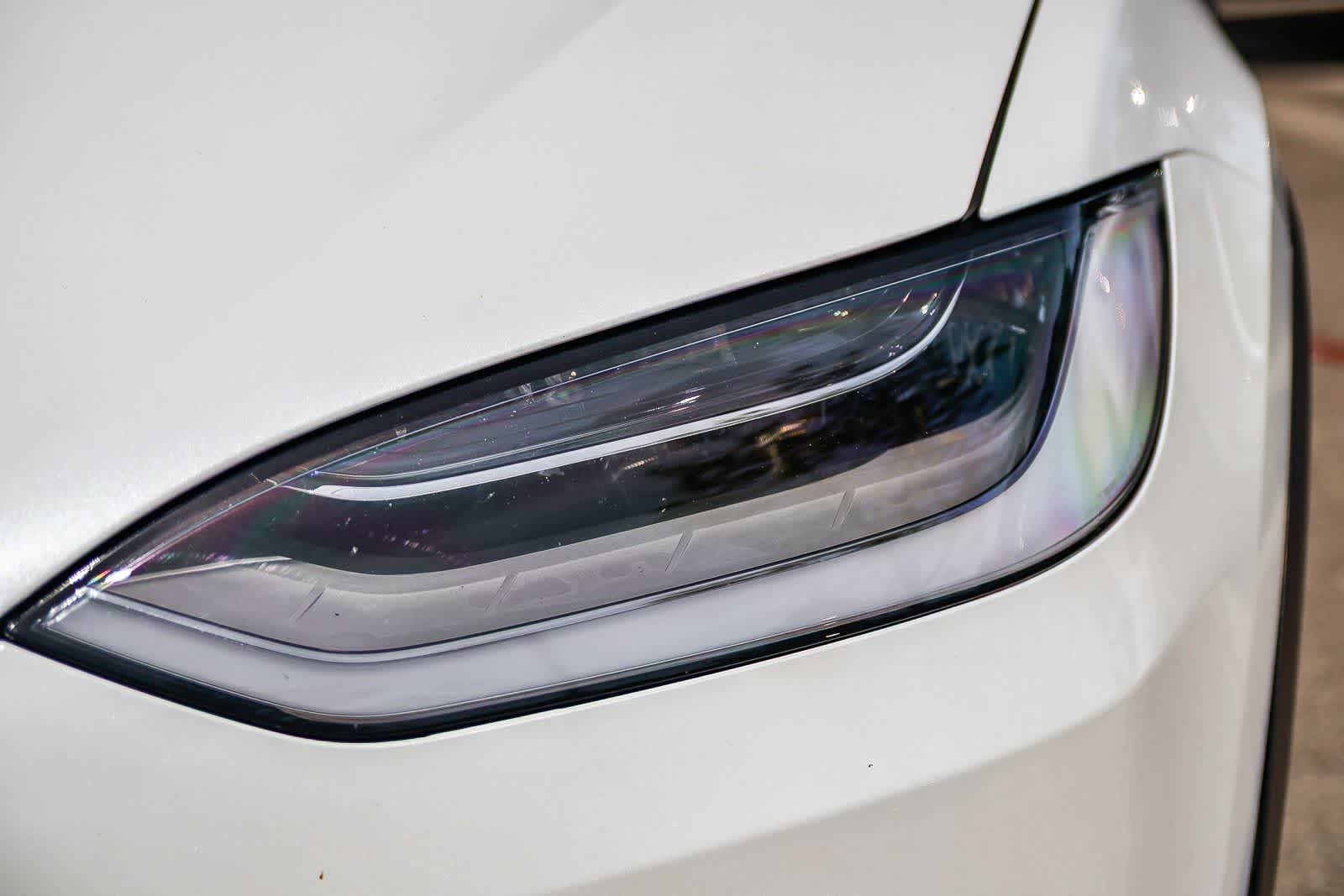 Thumbnail: 2022 Tesla Model X - 10