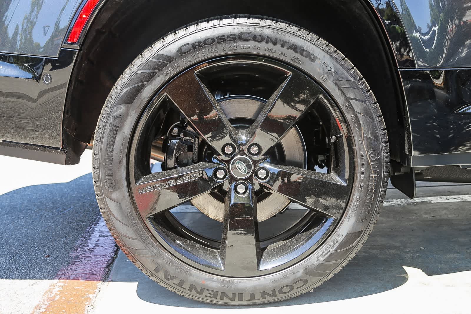 Thumbnail: 2025 Land Rover Defender - 11