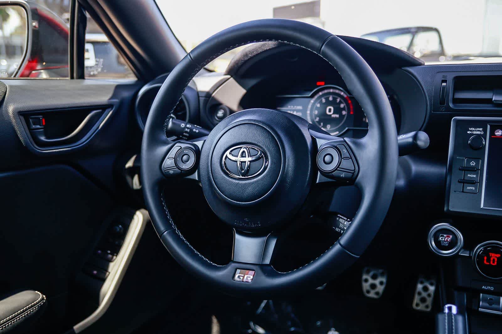 Thumbnail: 2023 Toyota GR86 - 15