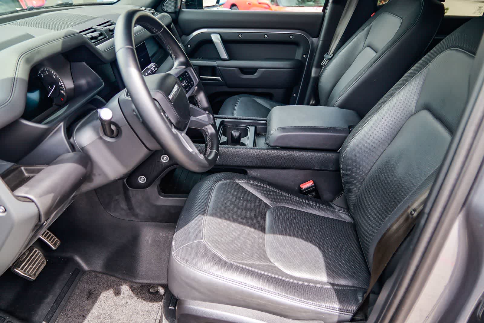 Thumbnail: 2023 Land Rover Defender - 19