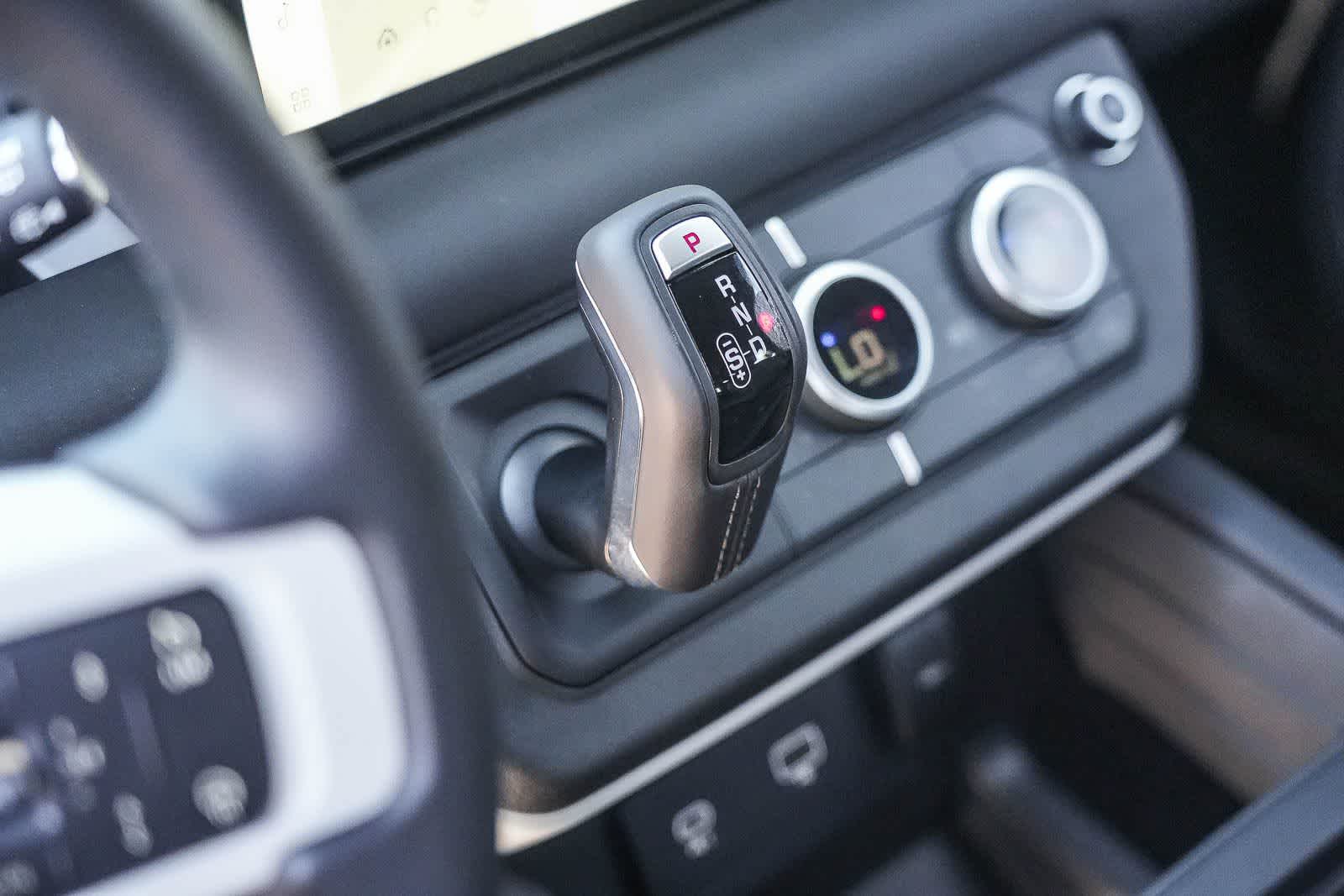 Thumbnail: 2024 Land Rover Defender - 19