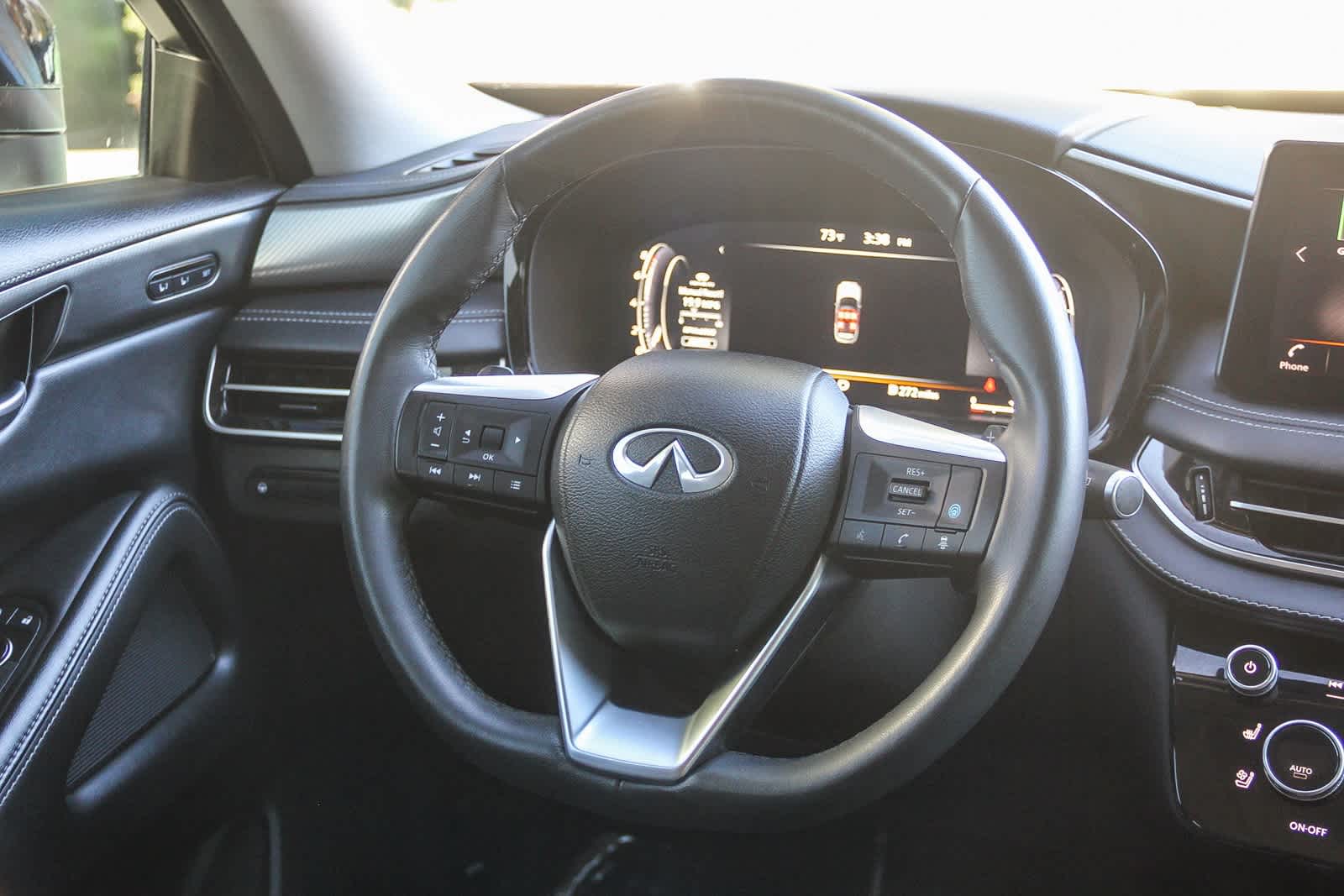 Thumbnail: 2023 INFINITI QX60 - 15