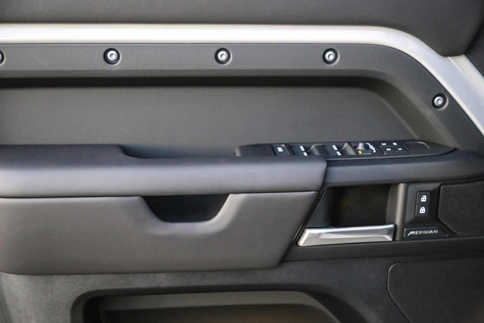 Thumbnail: 2026 Land Rover Defender - 20