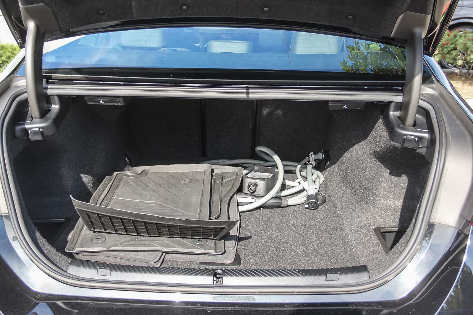 Thumbnail: 2025 BMW i5 - 21