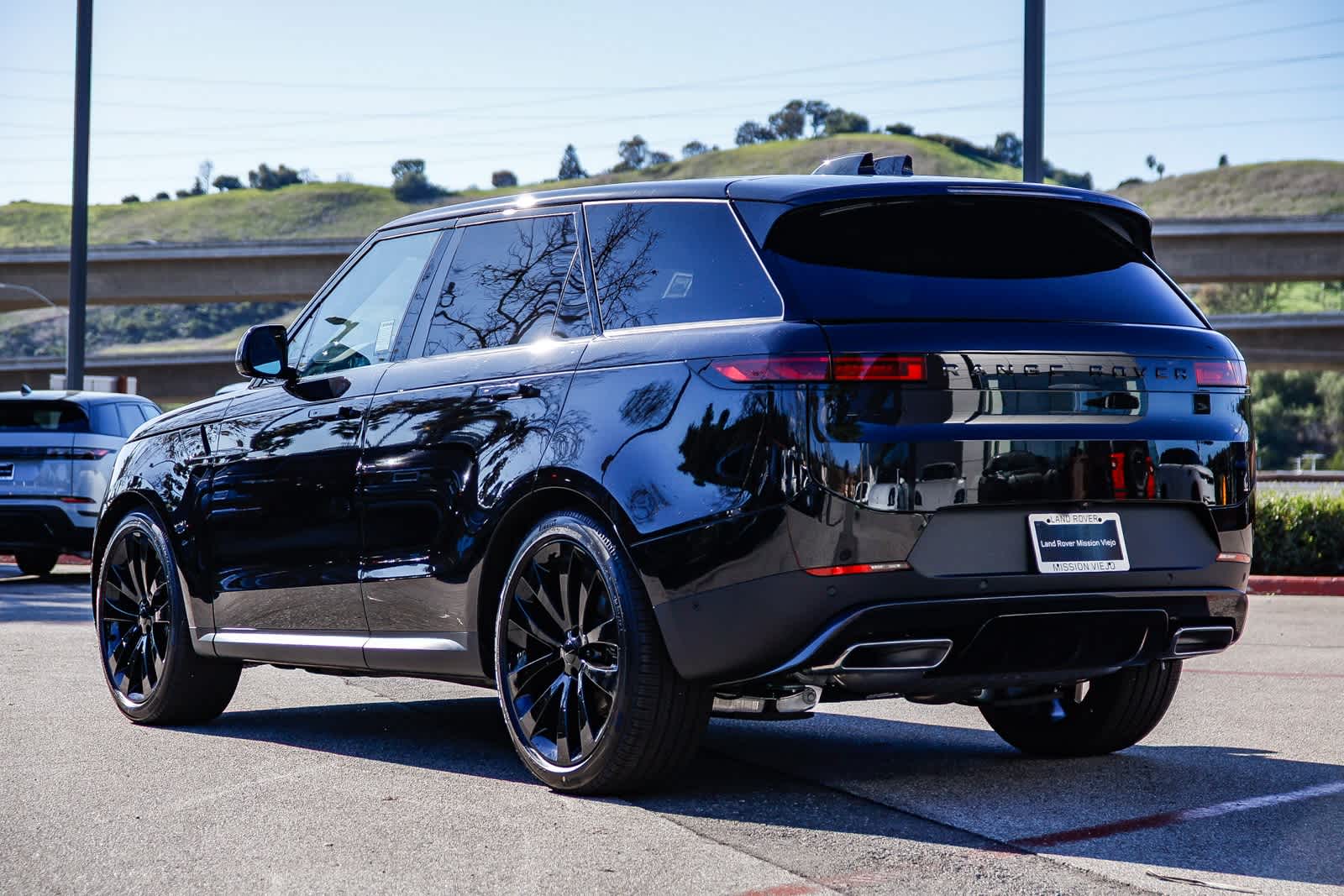 Thumbnail: 2026 Land Rover Range Rover Sport - 6