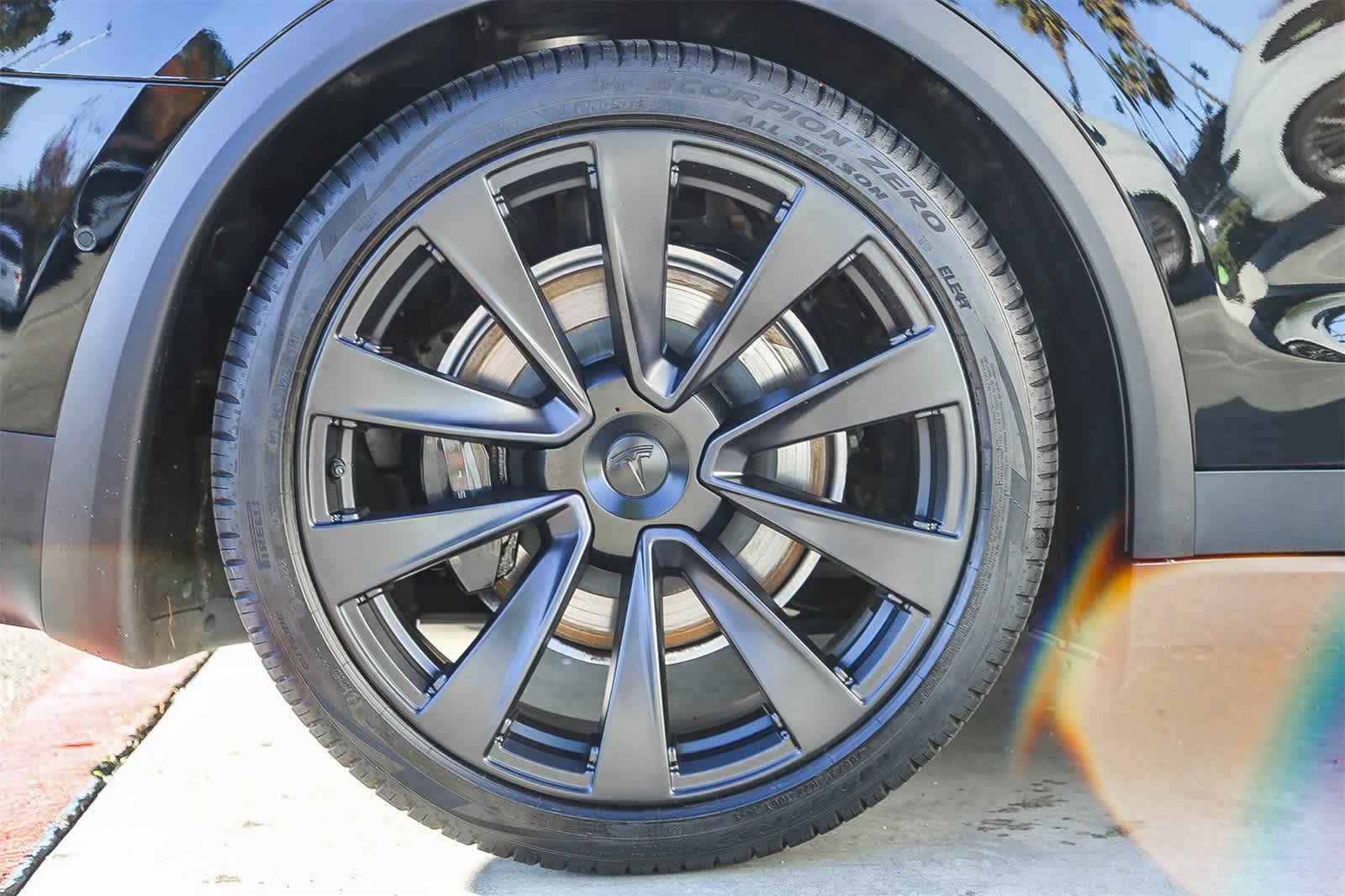 Thumbnail: 2022 Tesla Model X - 11