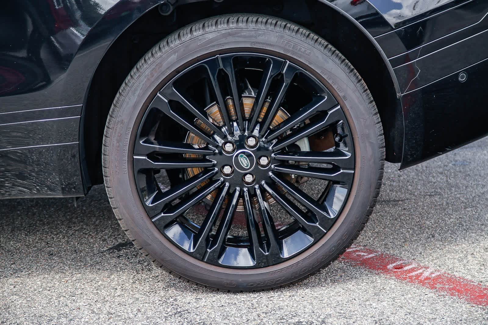 Thumbnail: 2025 Land Rover Range Rover Velar - 8