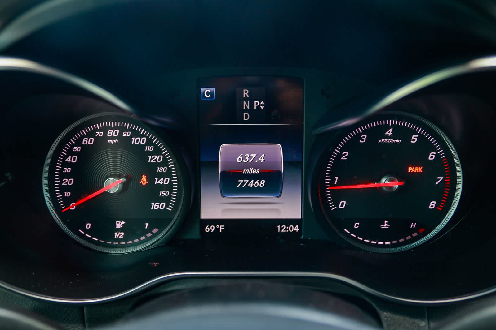 Thumbnail: 2018 Mercedes-Benz GLC - 23