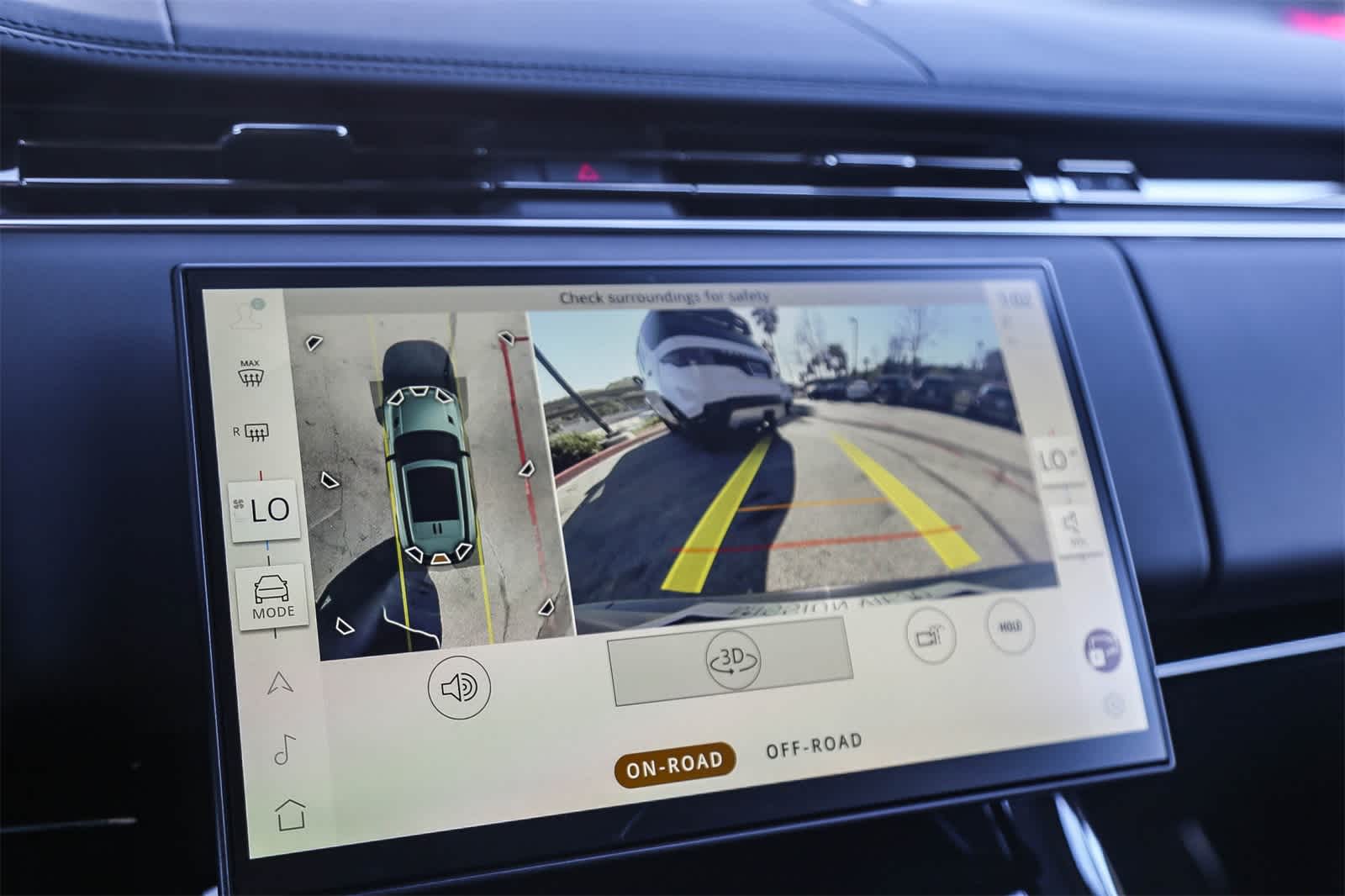 Thumbnail: 2026 Land Rover Range Rover Sport - 24