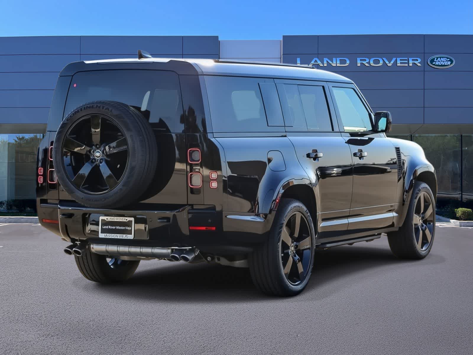 Thumbnail: 2025 Land Rover Defender - 4