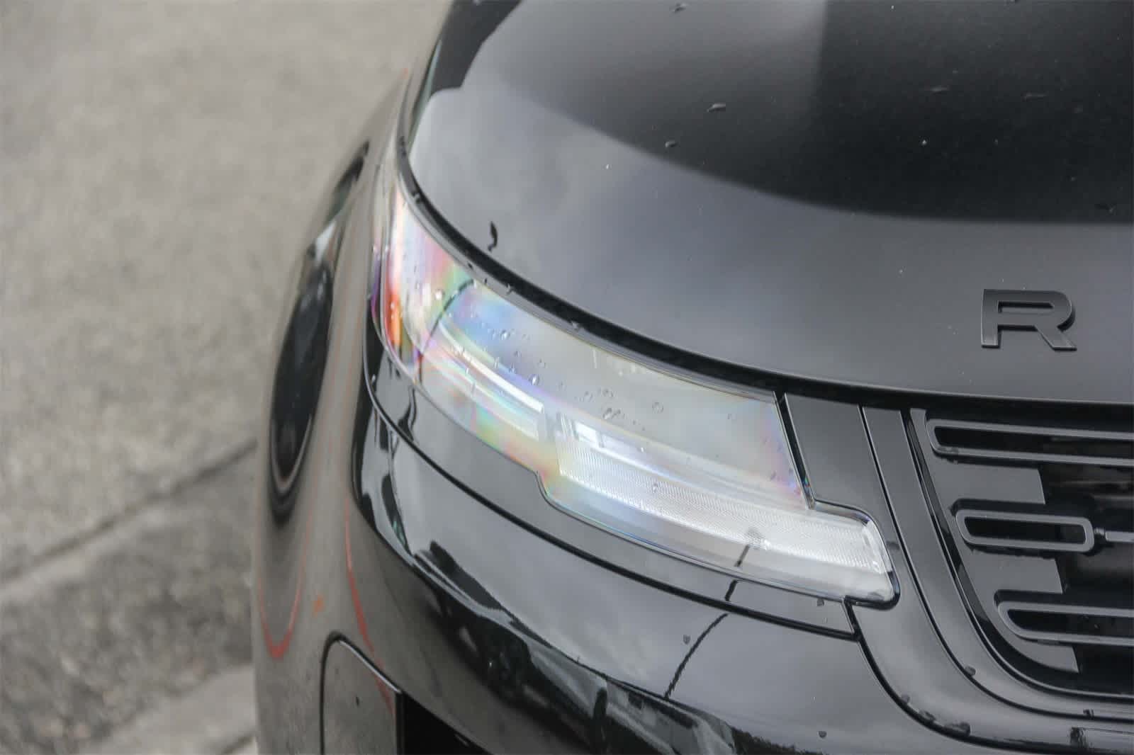 Thumbnail: 2026 Land Rover Range Rover Evoque - 10