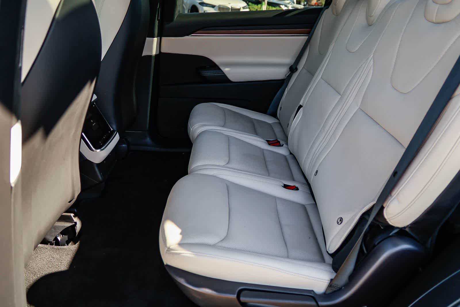 Thumbnail: 2023 Tesla Model X - 18