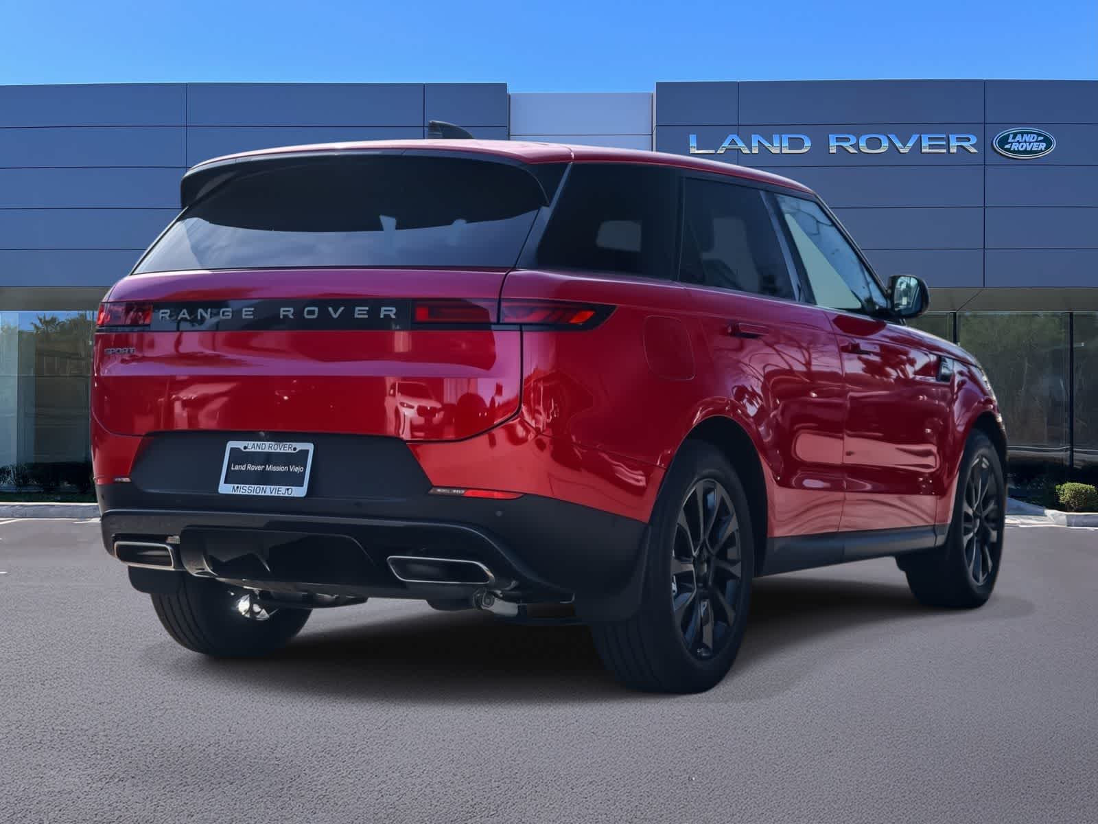 Thumbnail: 2025 Land Rover Range Rover Sport - 4