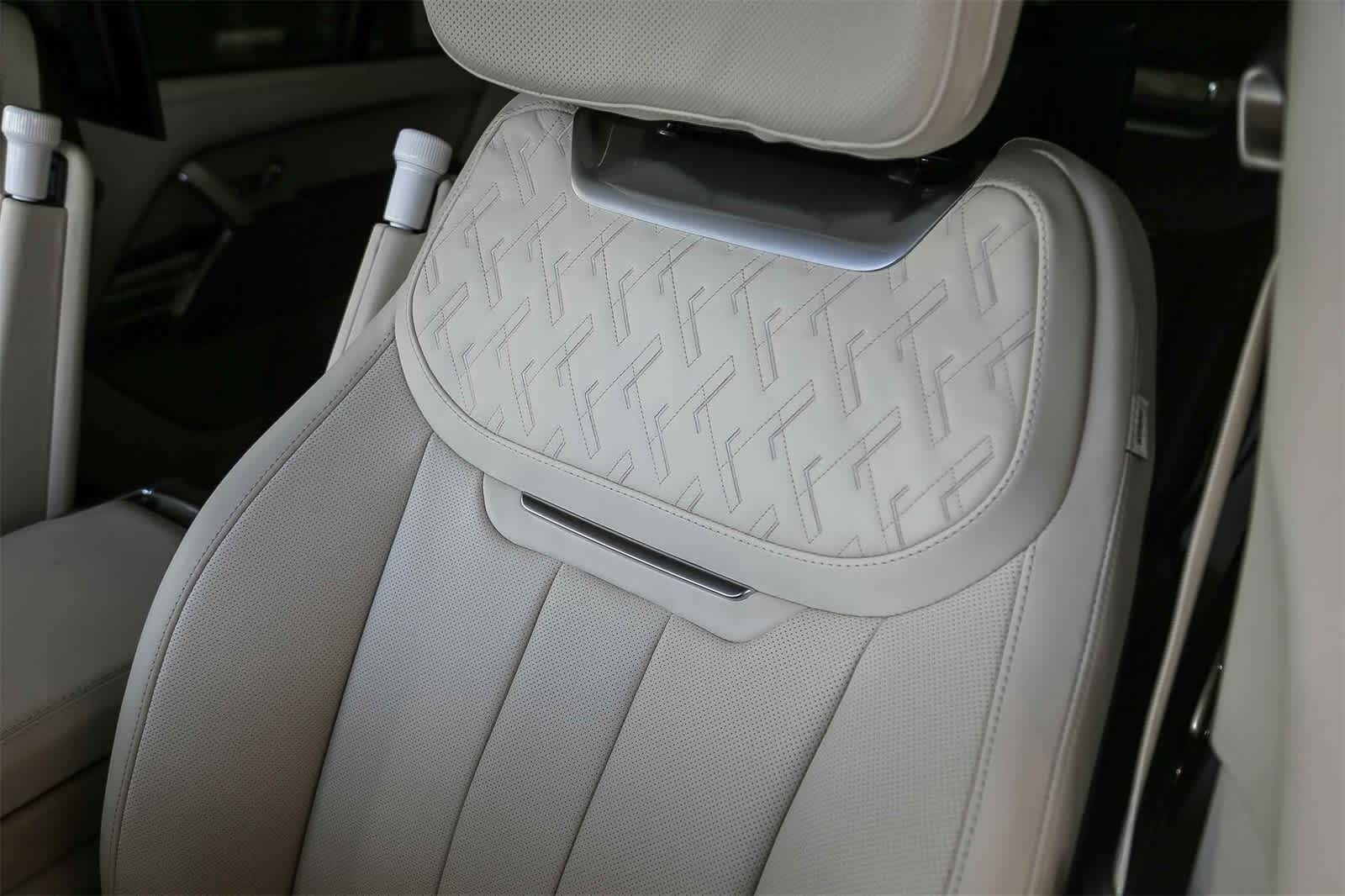 Thumbnail: 2024 Land Rover Range Rover - 33