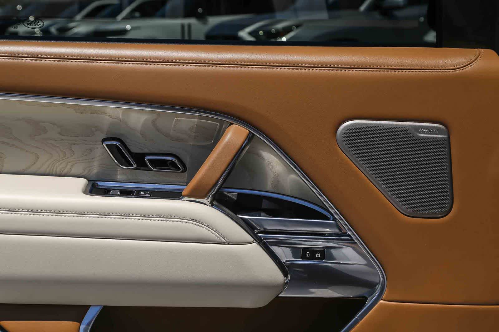Thumbnail: 2023 Land Rover Range Rover - 24