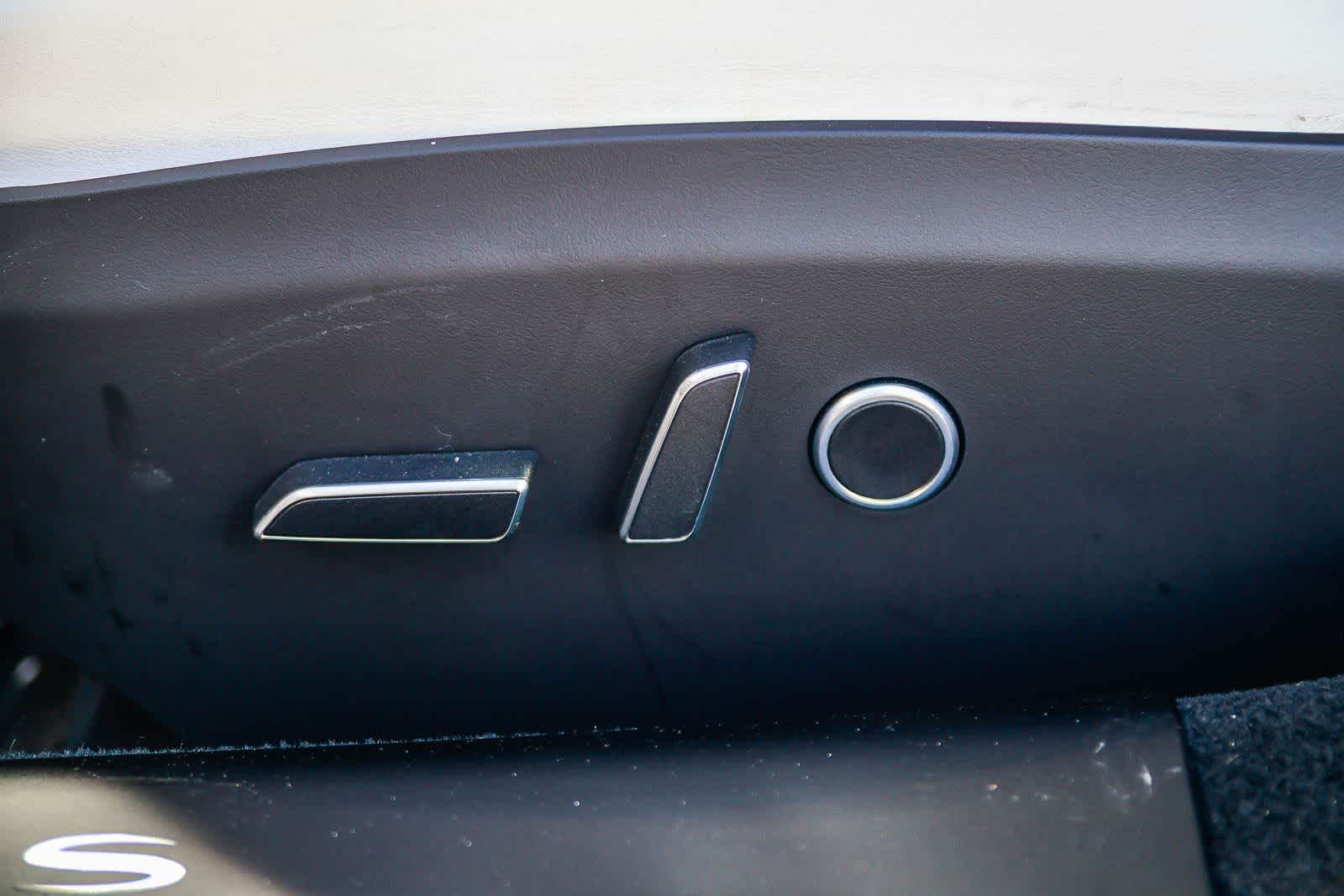 Thumbnail: 2021 Tesla Model S - 21