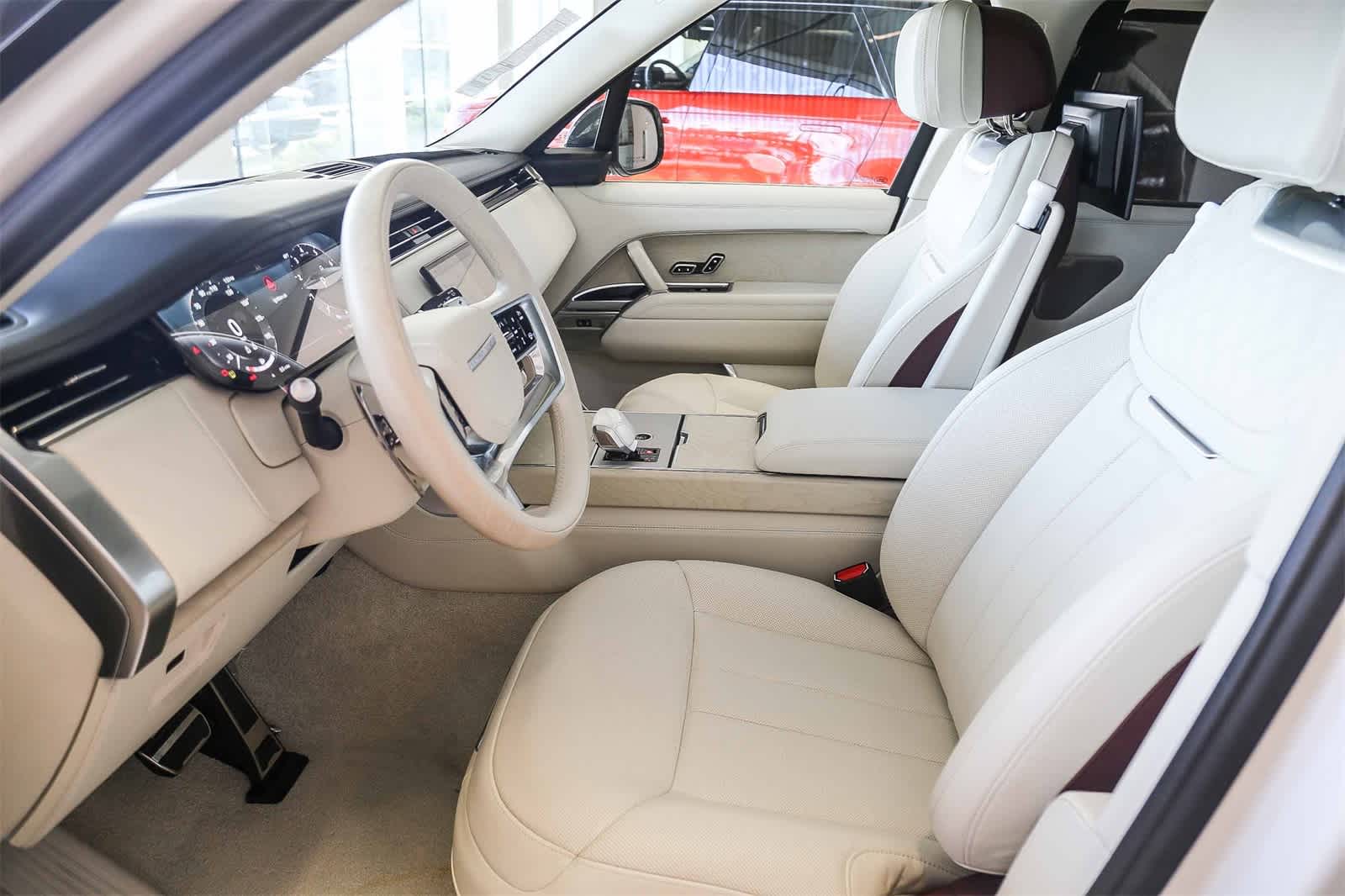 Thumbnail: 2024 Land Rover Range Rover - 28