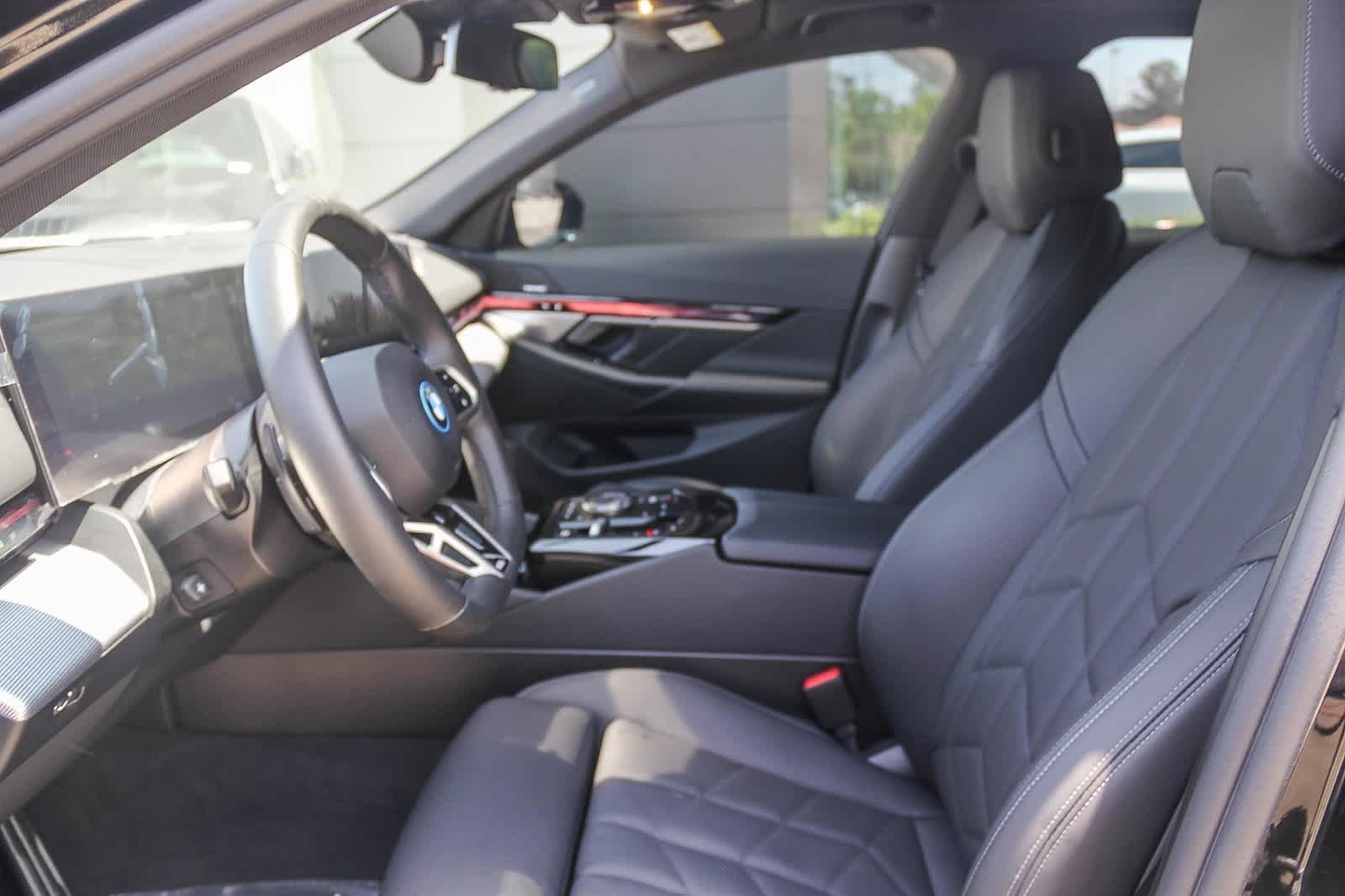 Thumbnail: 2024 BMW i5 - 20