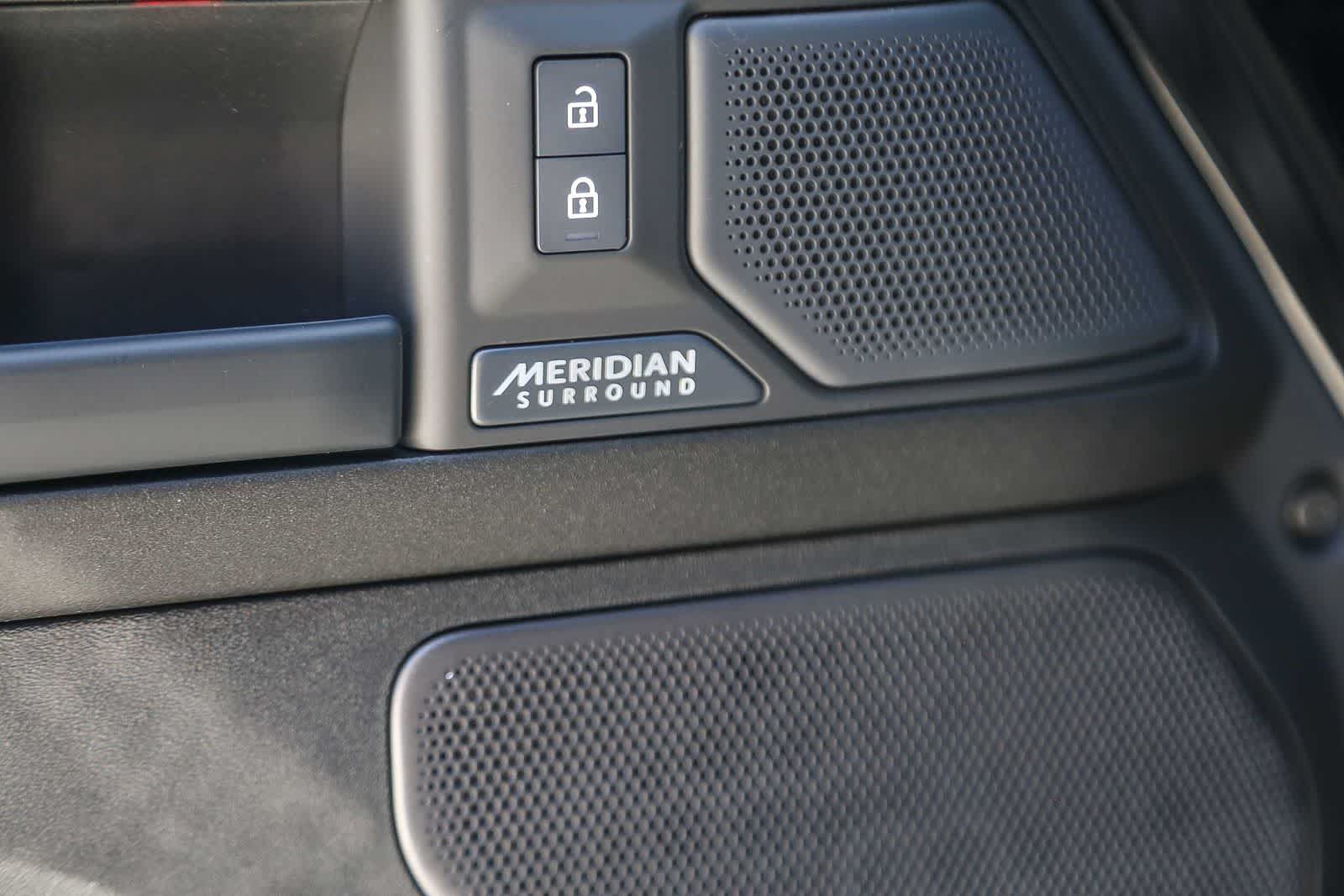Thumbnail: 2026 Land Rover Defender - 25