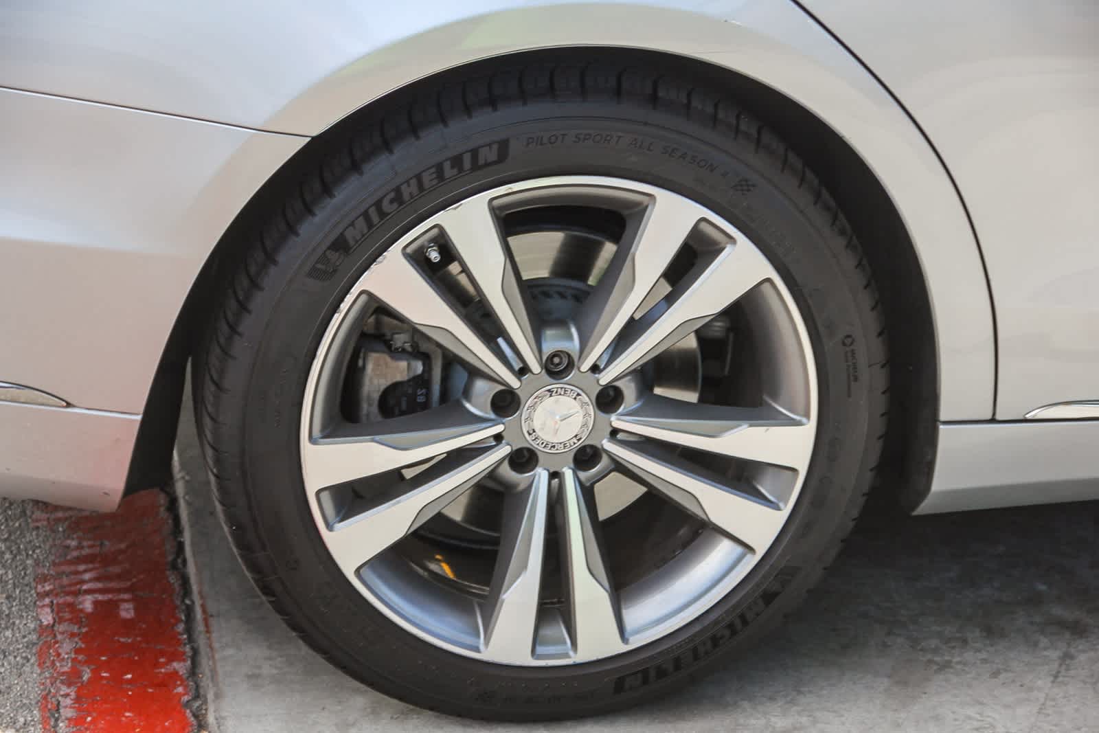 Thumbnail: 2016 Mercedes-Benz S-Class - 8