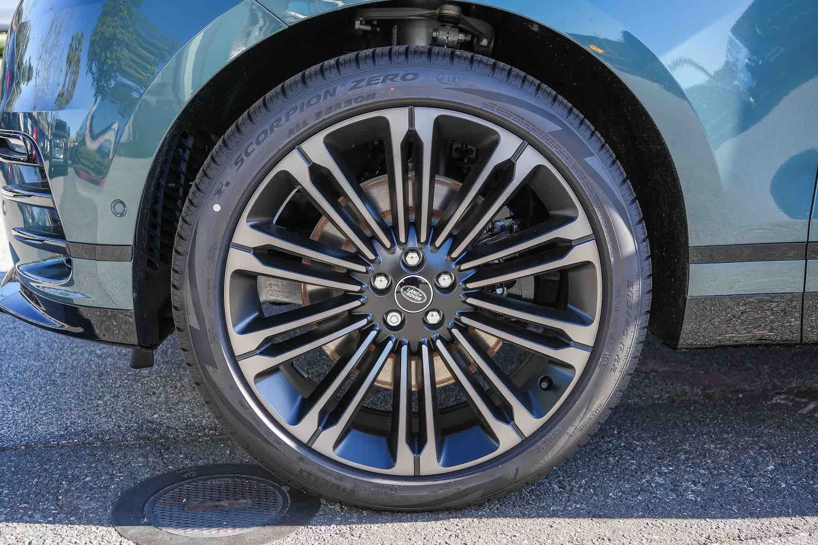 Thumbnail: 2026 Land Rover Range Rover Velar - 9