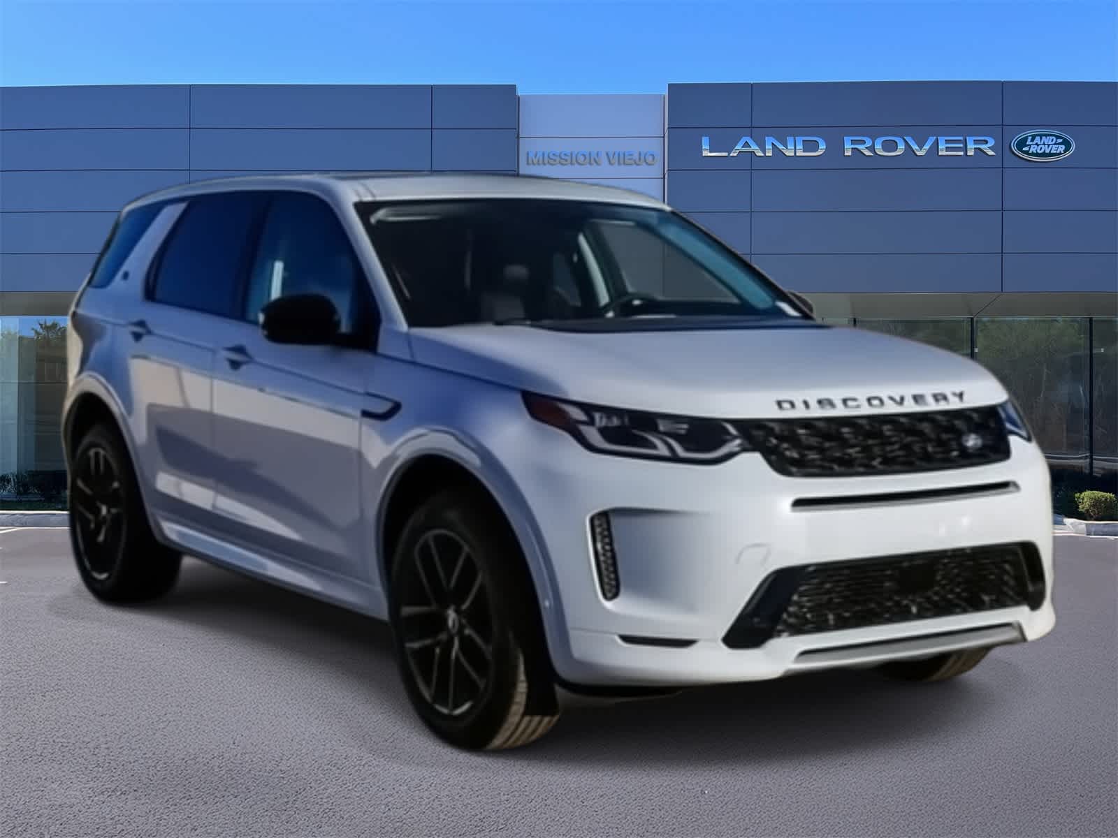 Thumbnail: 2024 Land Rover Discovery Sport - 3