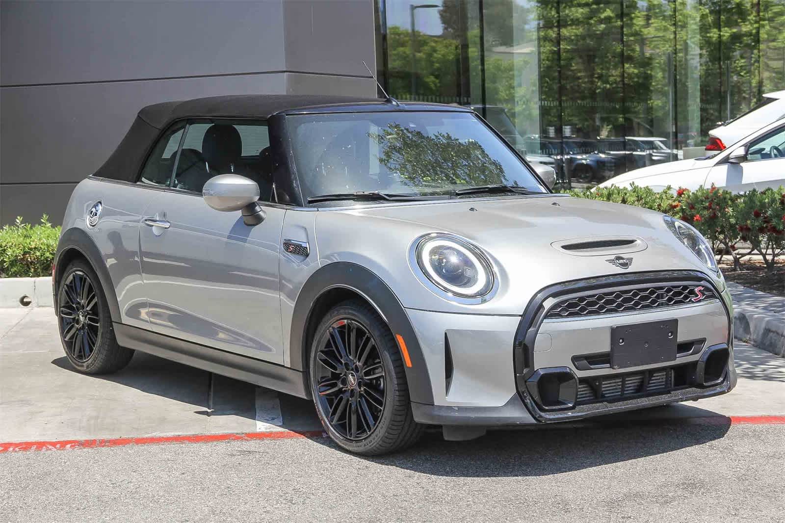 Thumbnail: 2024 MINI Cooper Convertible - 3