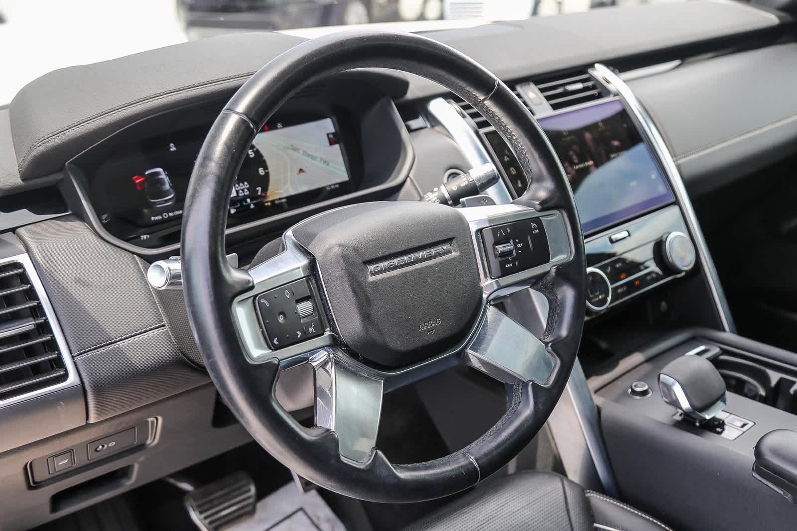 Thumbnail: 2021 Land Rover Discovery - 20