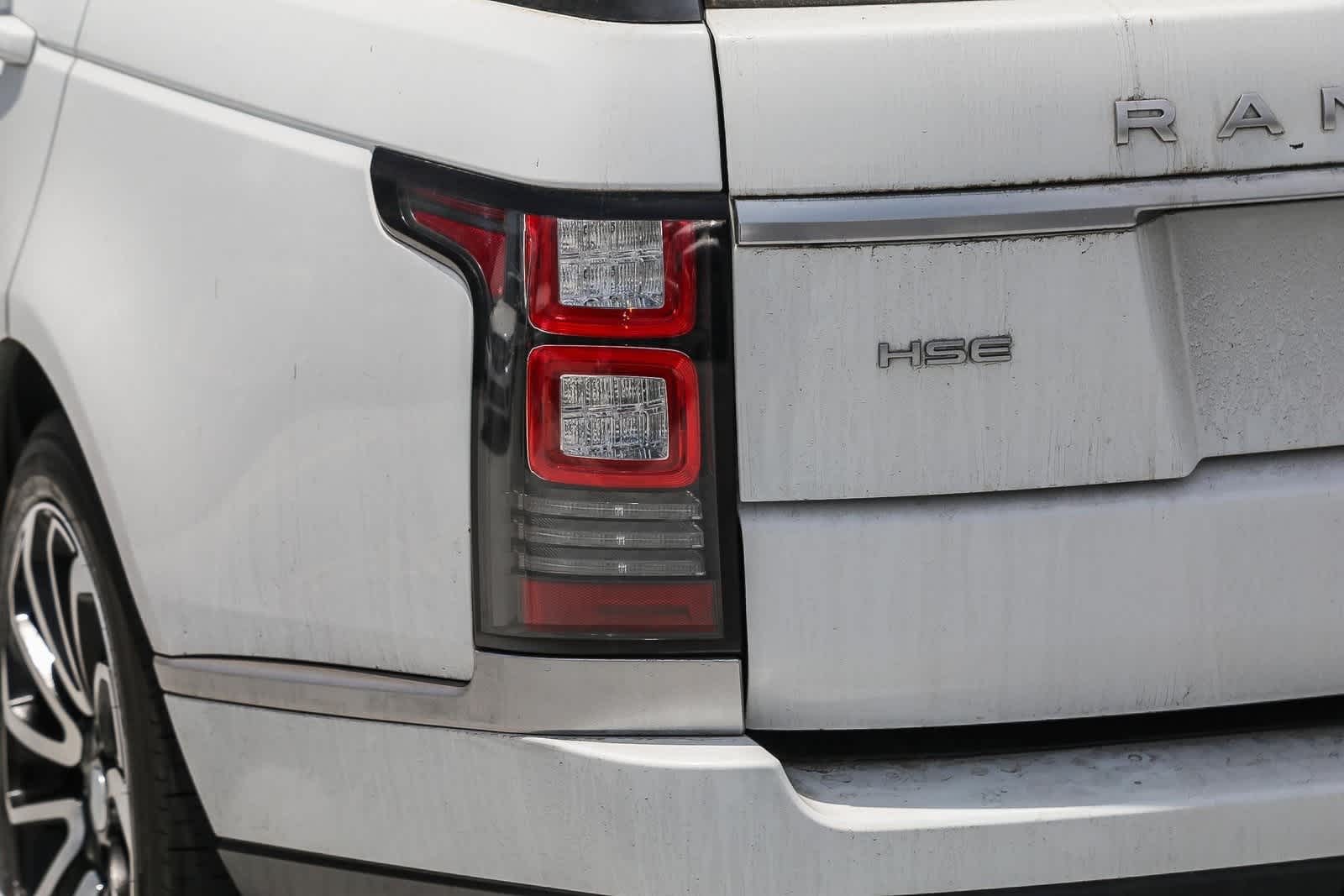 Thumbnail: 2016 Land Rover Range Rover - 10