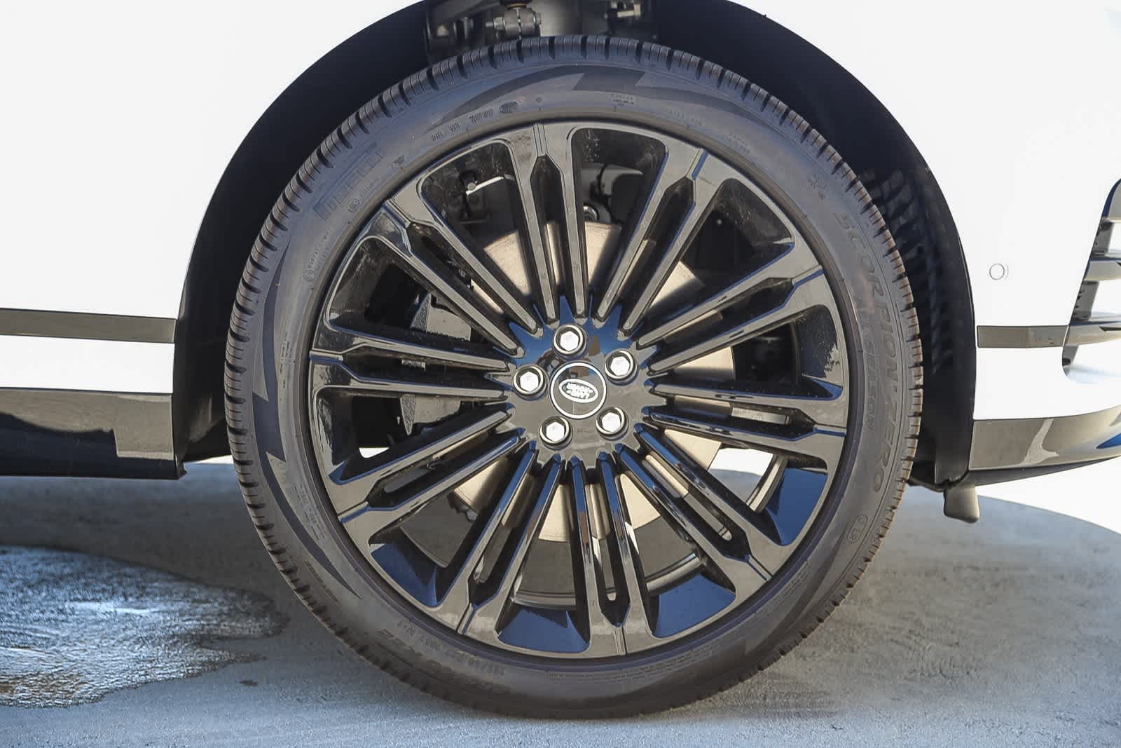 Thumbnail: 2026 Land Rover Range Rover Velar - 8