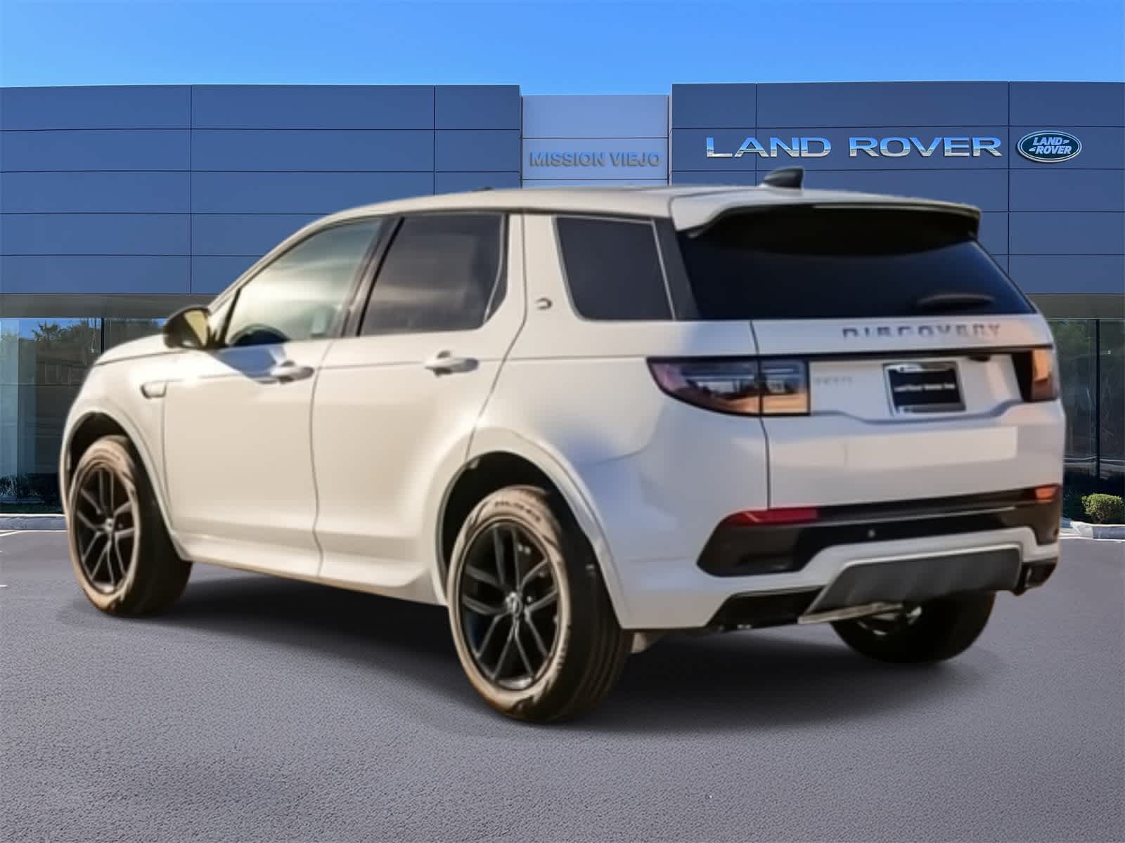 Thumbnail: 2024 Land Rover Discovery Sport - 6