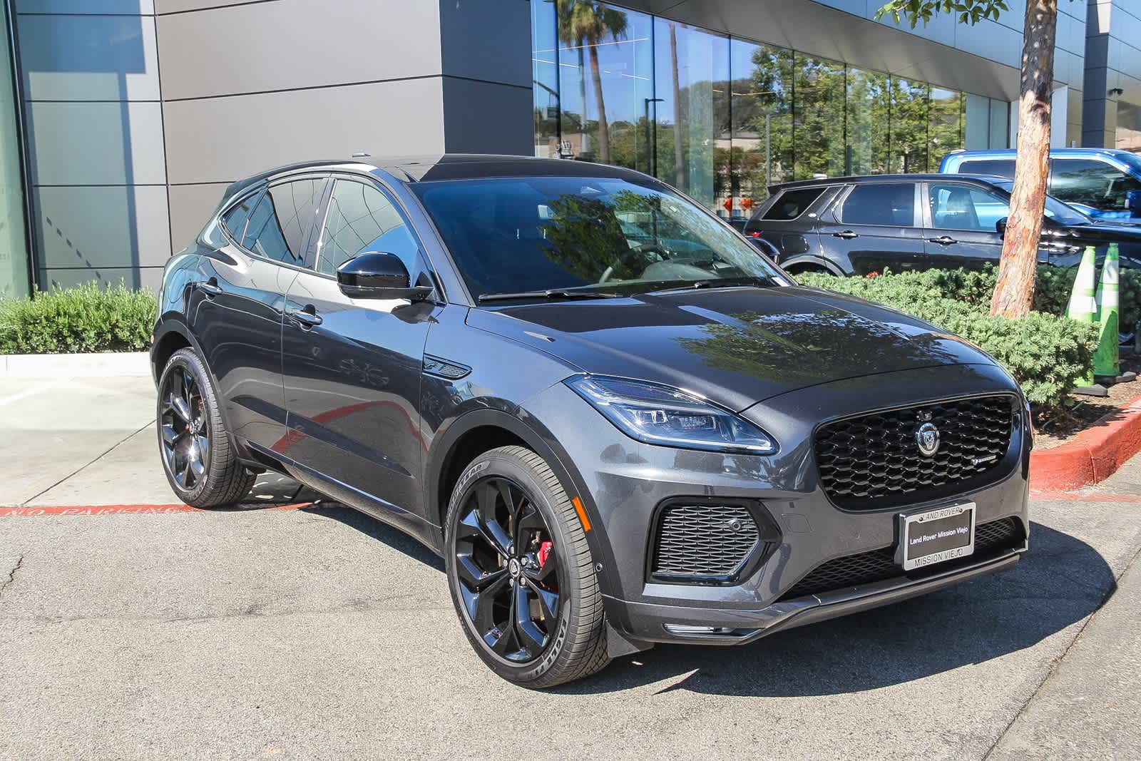 2024 Jaguar E-PACE R-Dynamic SE photo 3