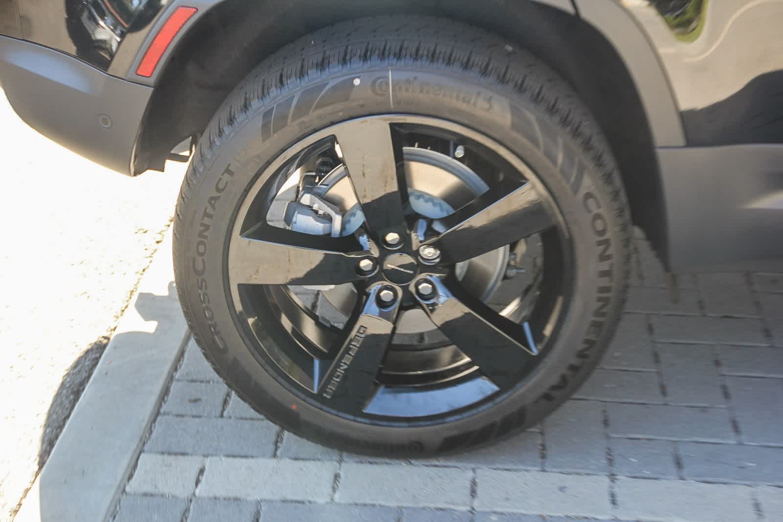 Thumbnail: 2026 Land Rover Defender - 7